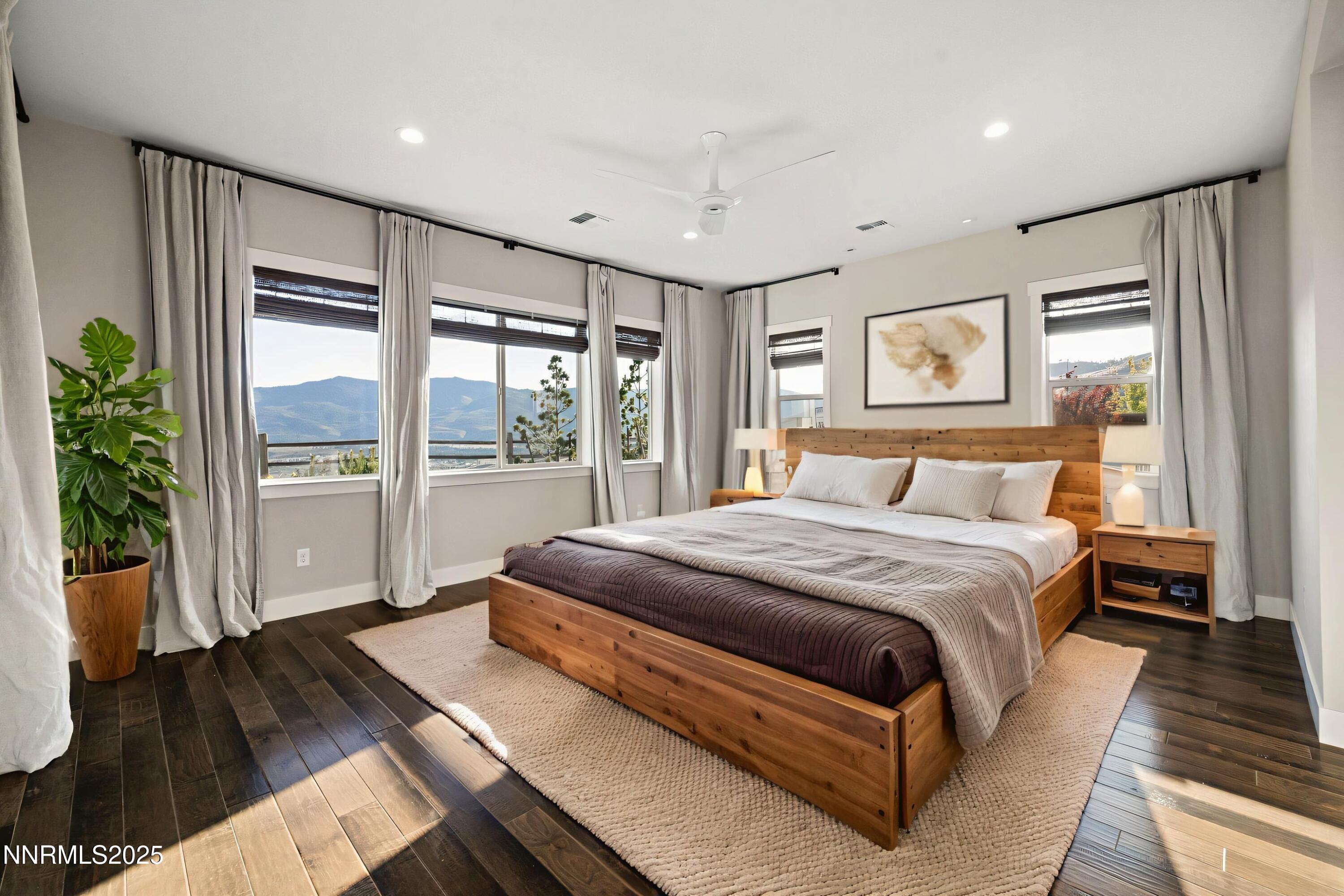 23-web-or-mls-2223-hillsborough-9 - 5