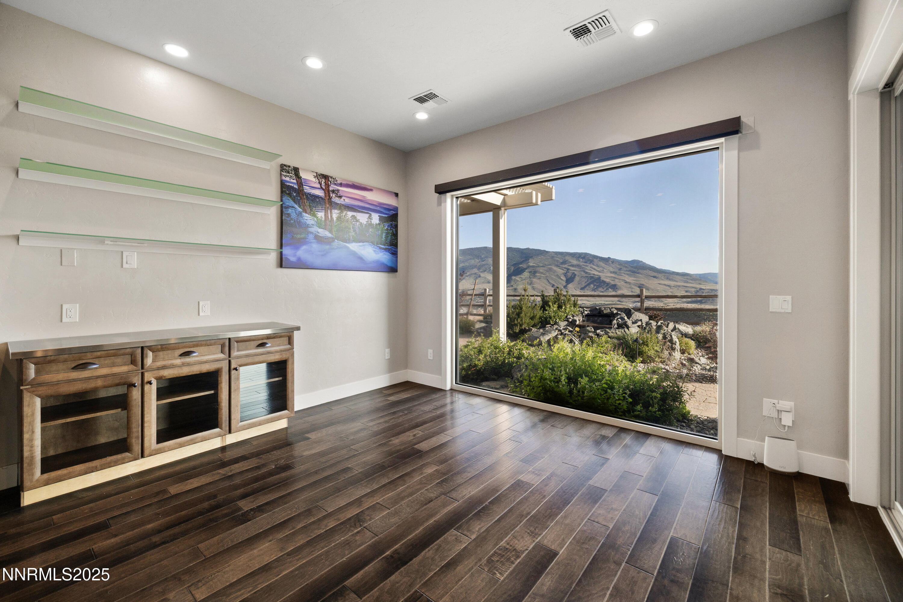 009_34-print-2223_hillsborough-20_304