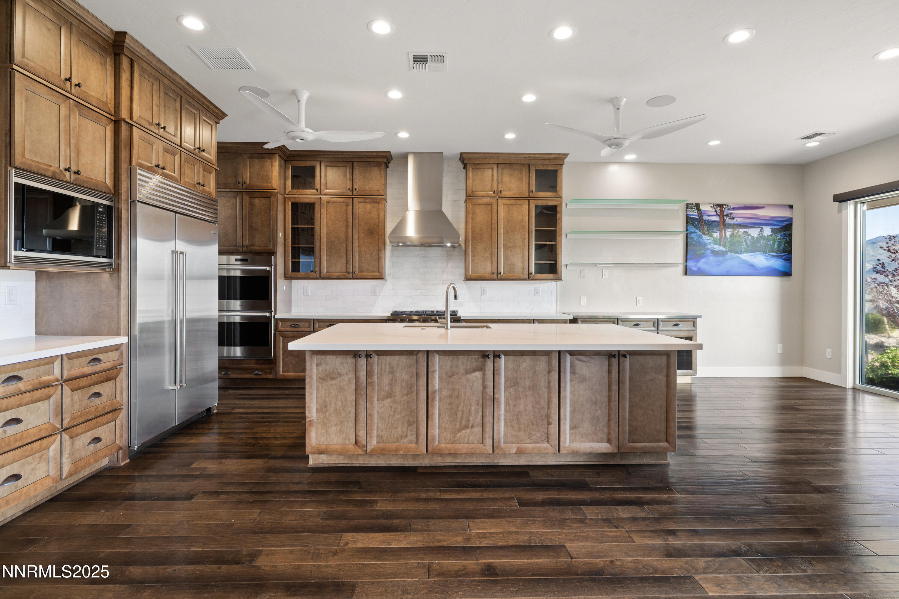 005_31-print-2223_hillsborough-17_879