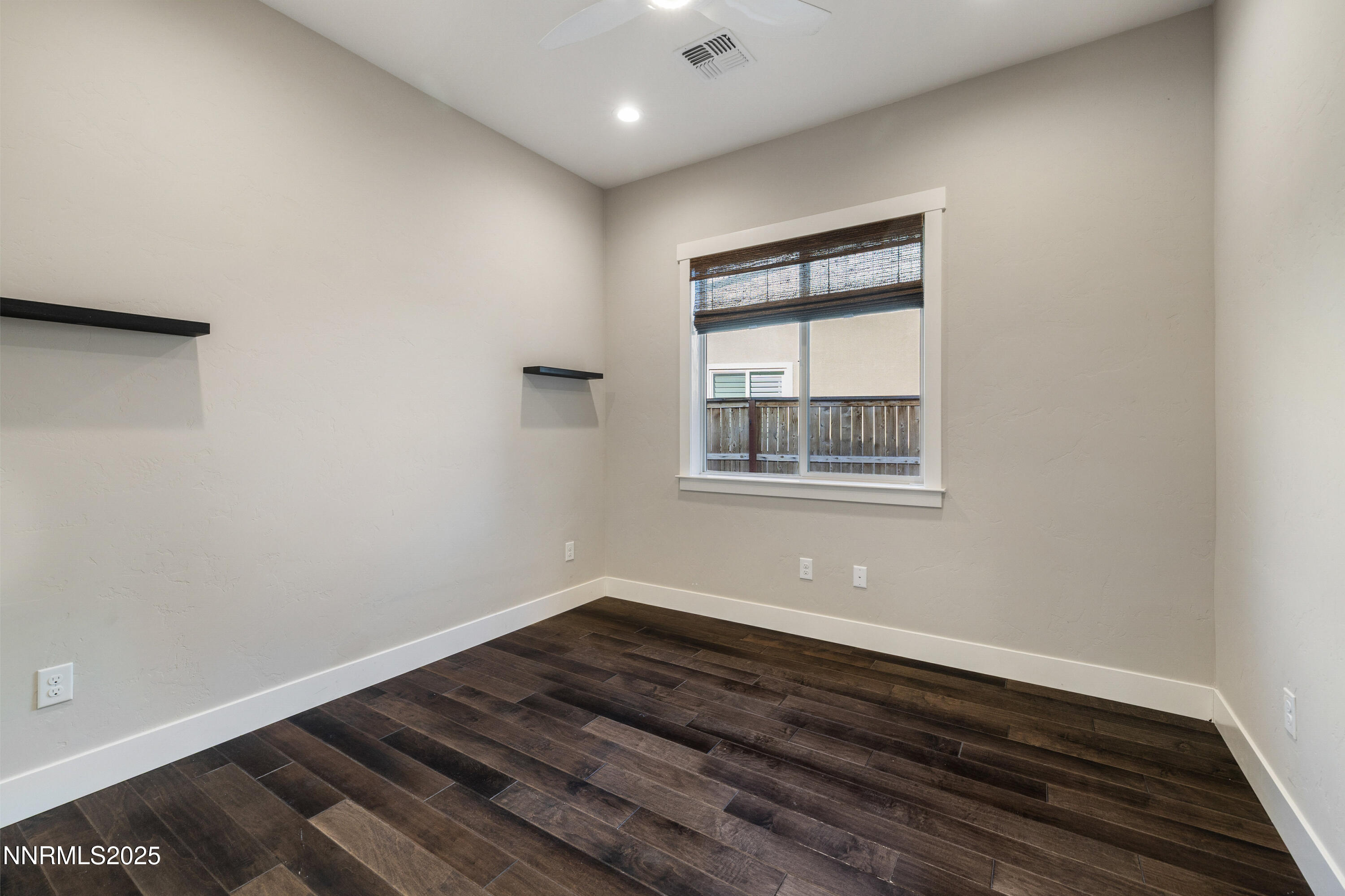 022_40-print-2223_hillsborough-26_173