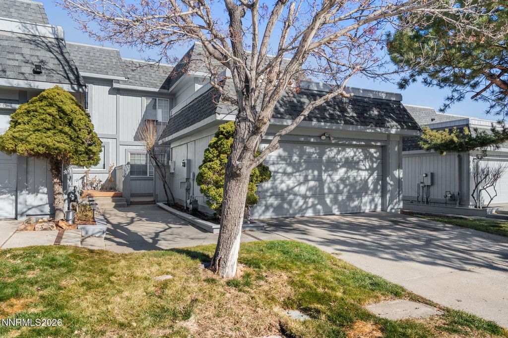 Photo of 3959 Kings Row, Reno, NV 89503 (MLS # 260000703)