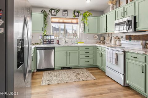 998 Julia Lane Fernley NV 89408