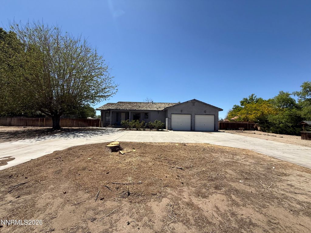 Photo of 957 Ronald Way, Fallon, NV 89406 (MLS # 260006340)