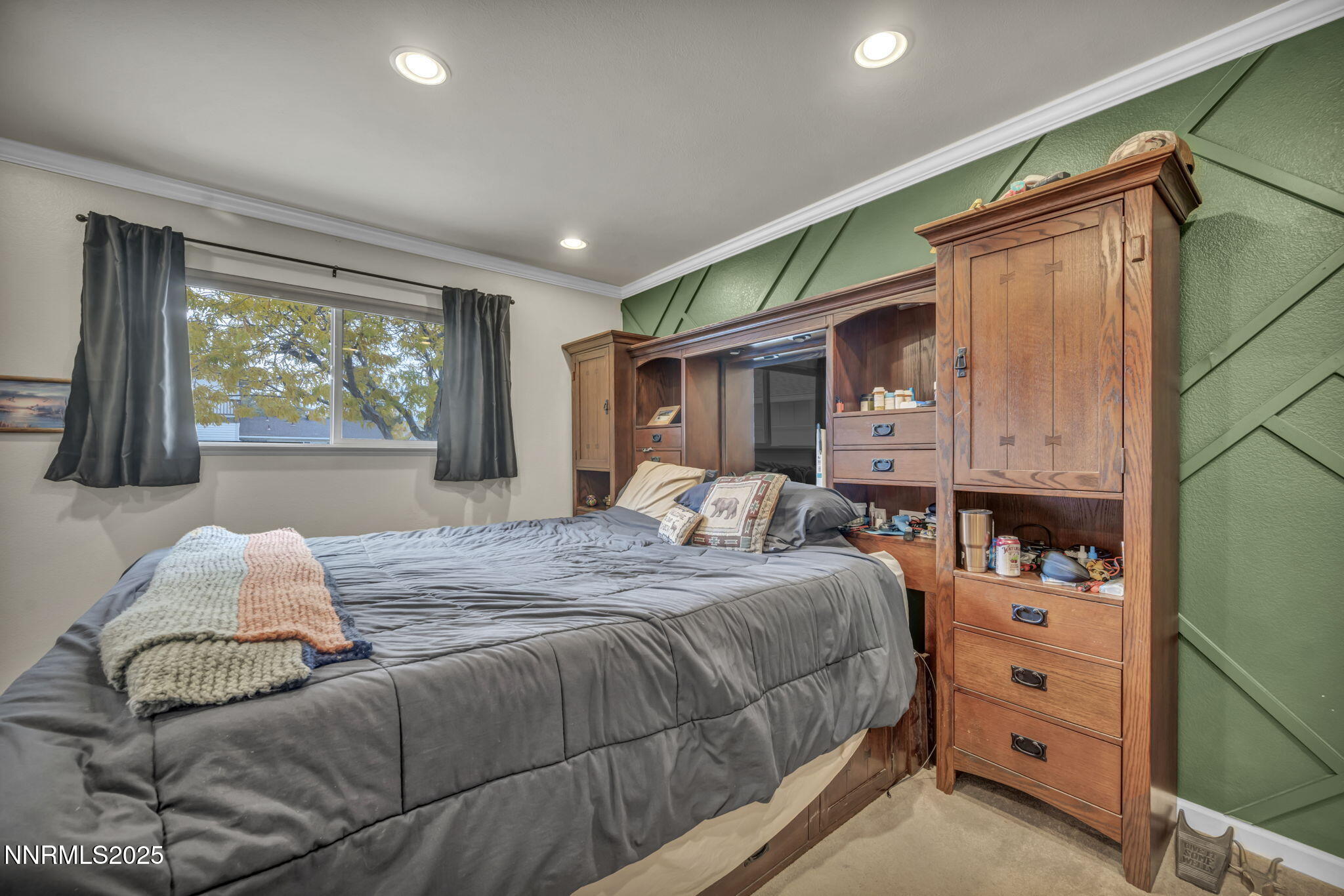 30-web-or-mls-2600-gellert-dr