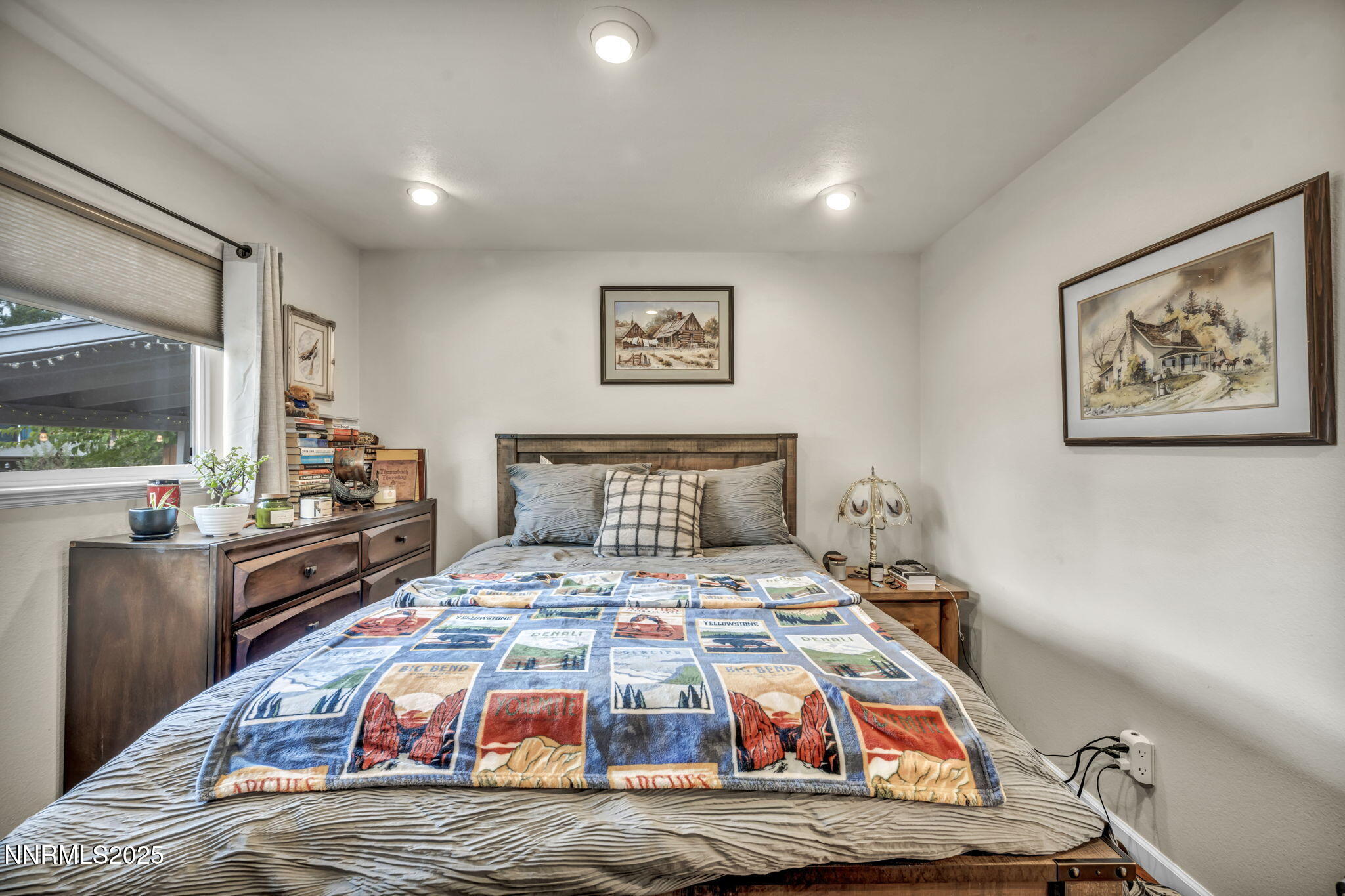 28-web-or-mls-2600-gellert-dr