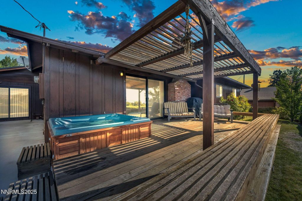 Photo of 1970 Royal Drive, Reno, NV 89503 (MLS # 260004303)