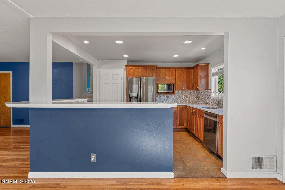 820 Stoker Ave Reno NV 89503 11 of 52