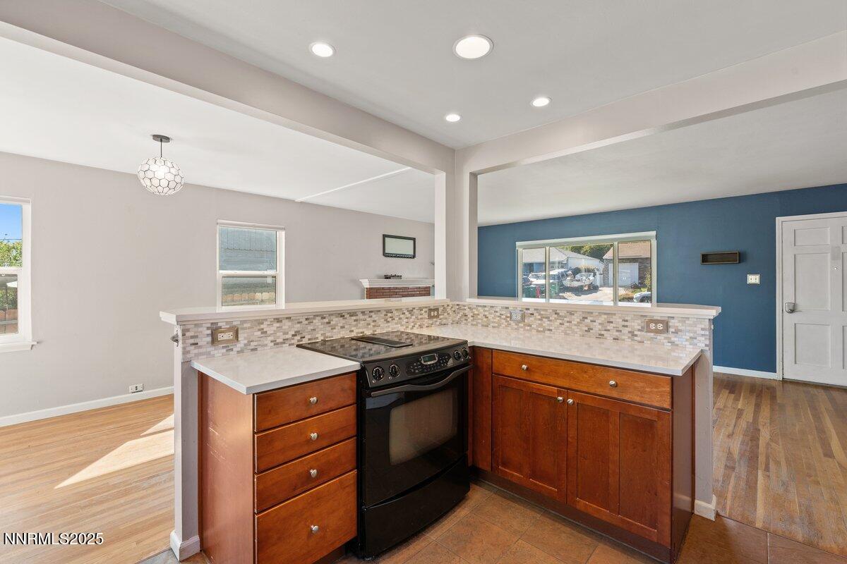 820 Stoker Ave Reno NV 89503 14 of 52