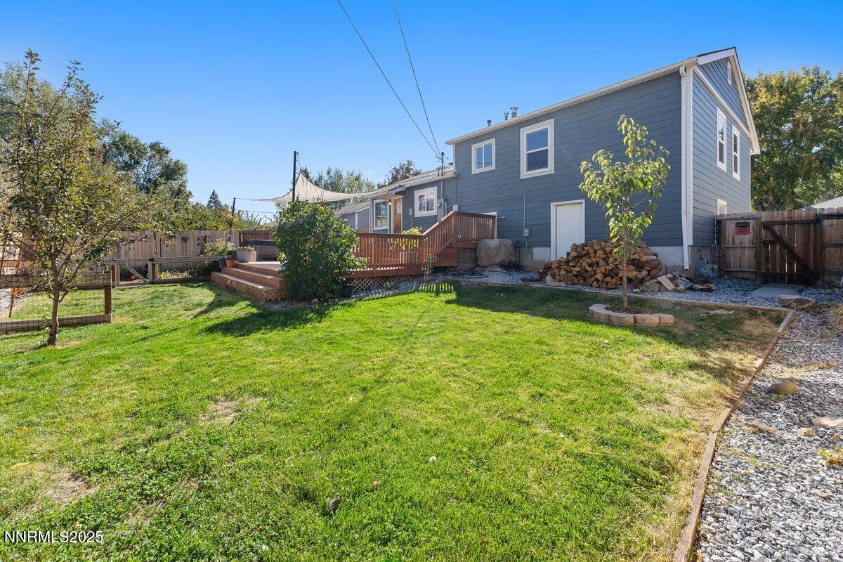 820 Stoker Ave Reno NV 89503 36 of 52