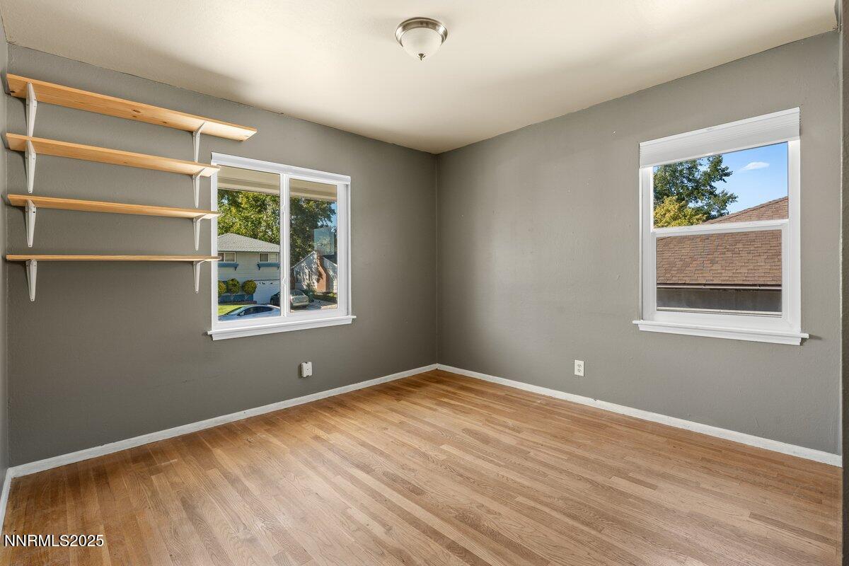 820 Stoker Ave Reno NV 89503 24 of 52