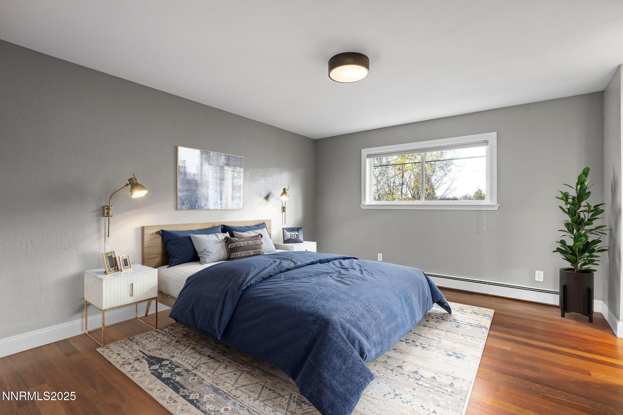 18-web-or-mls-1550_Swan_Cir._Primary_Bed