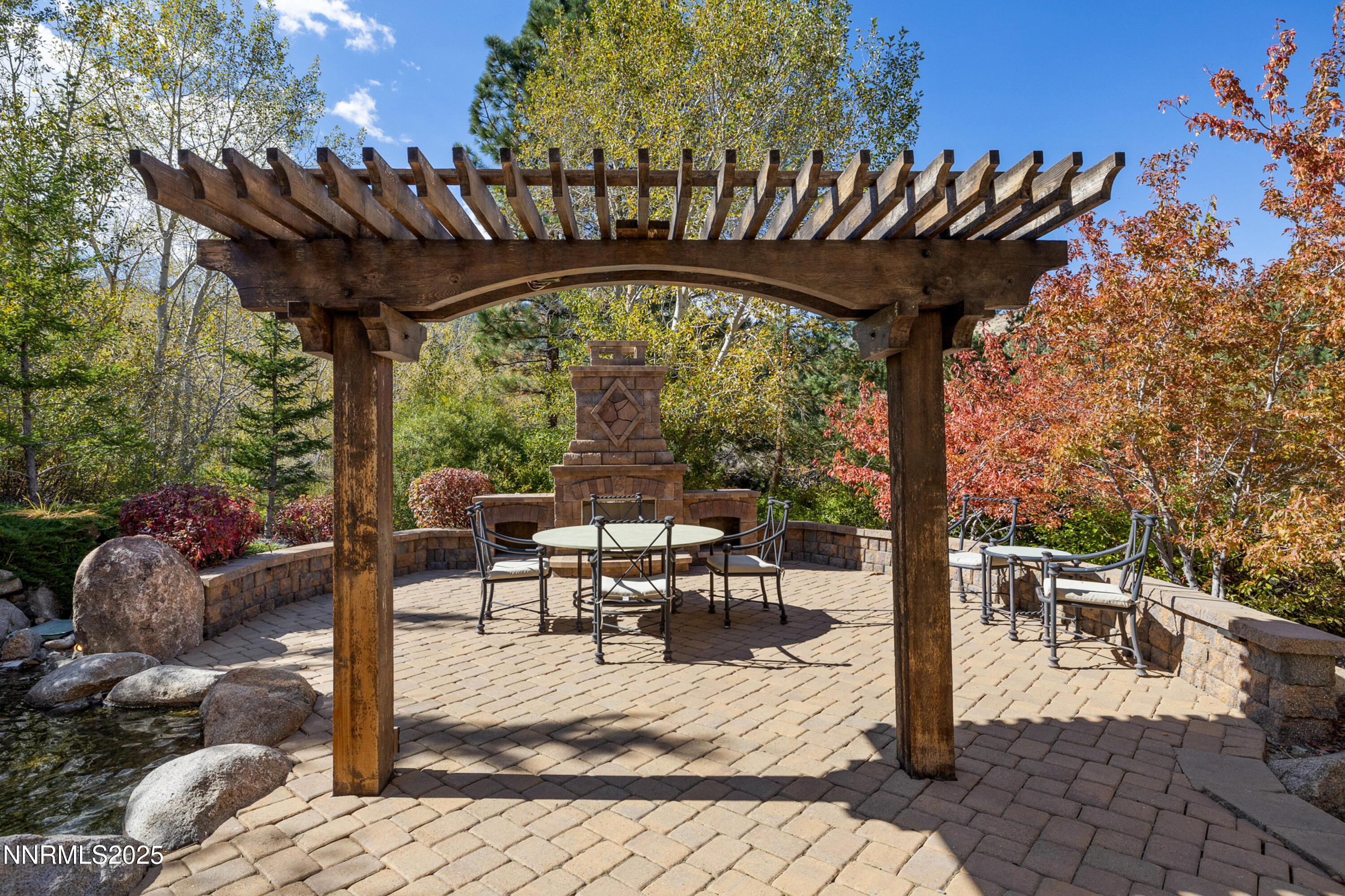 056_95-print-5775_lausanne-72_788