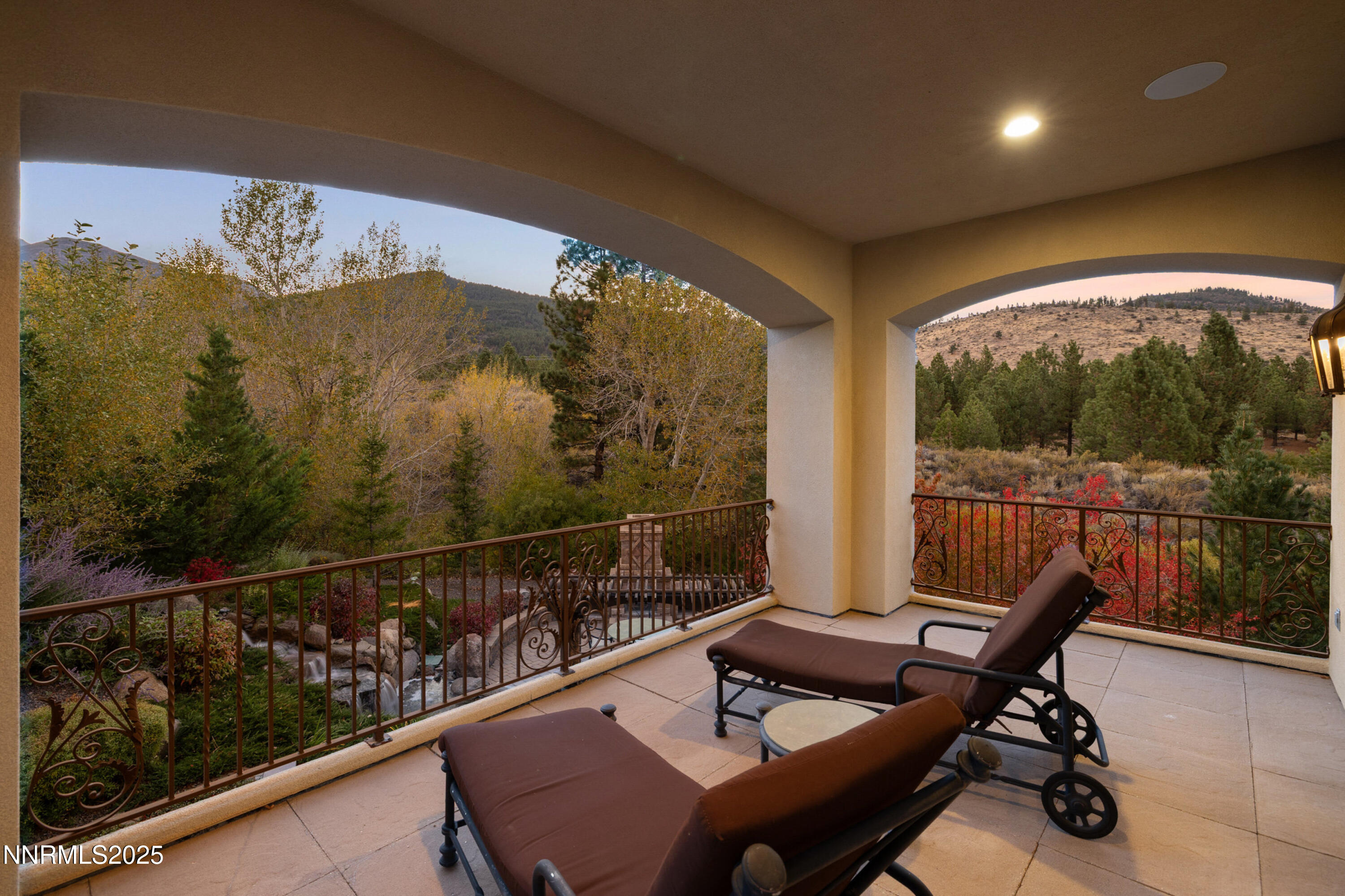 049_112-print-5775_laussane_twilight_-5_