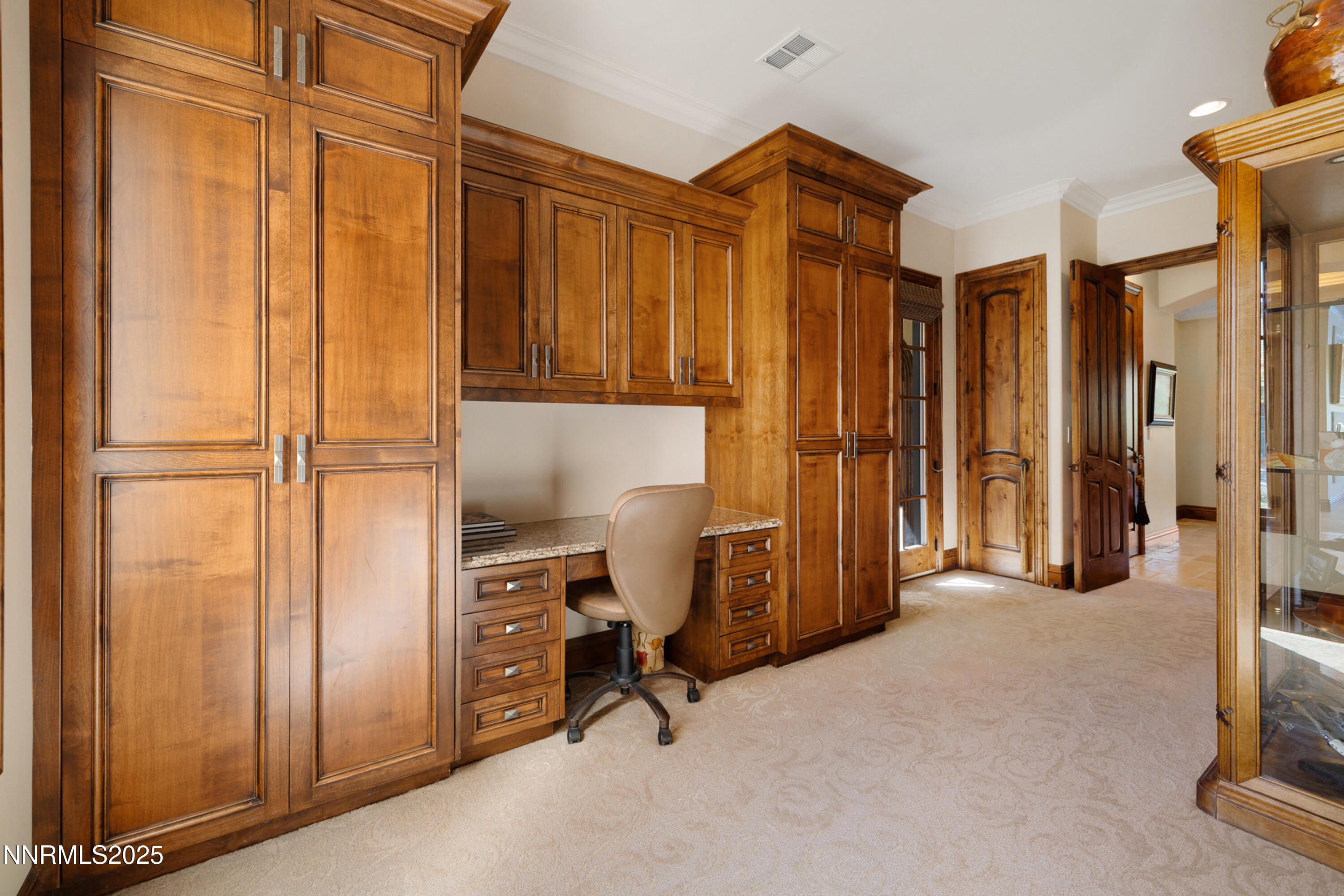 043_66-print-5775_lausanne-42_247