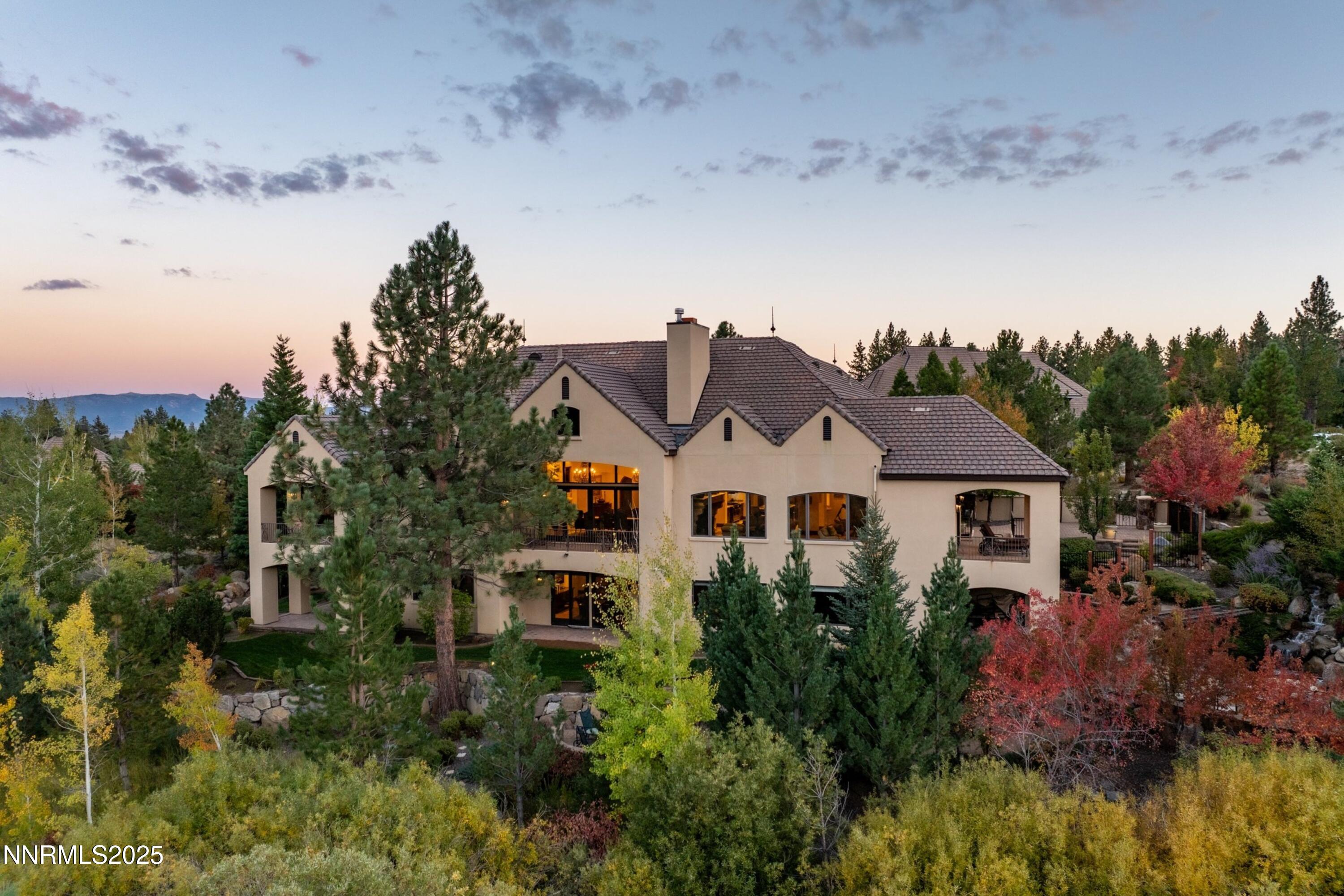 064_11-print-5775_lausanne_dr_drone_-12_