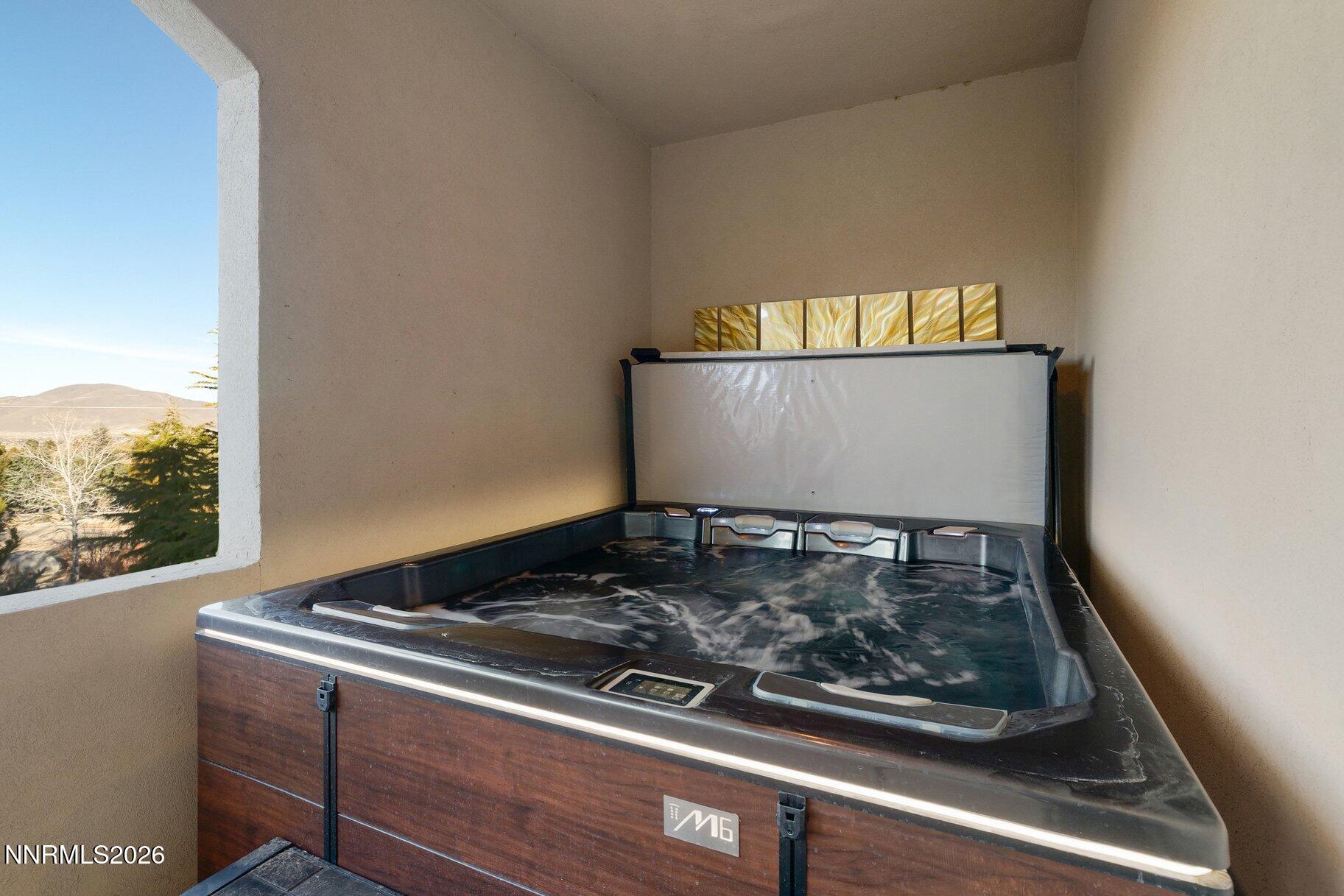 039_45-print-12910_silver_wolf-35_280