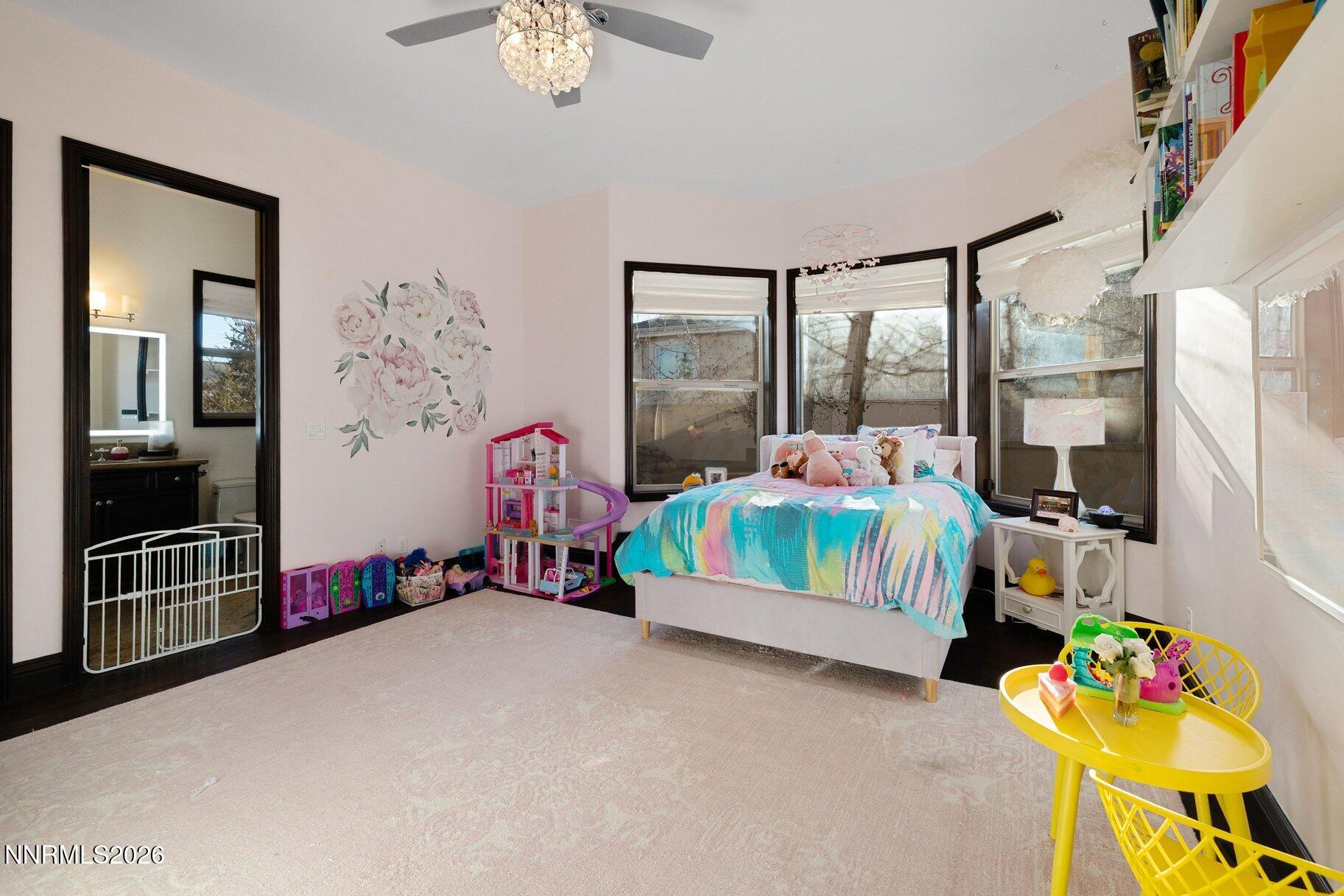 041_47-print-12910_silver_wolf-37_777