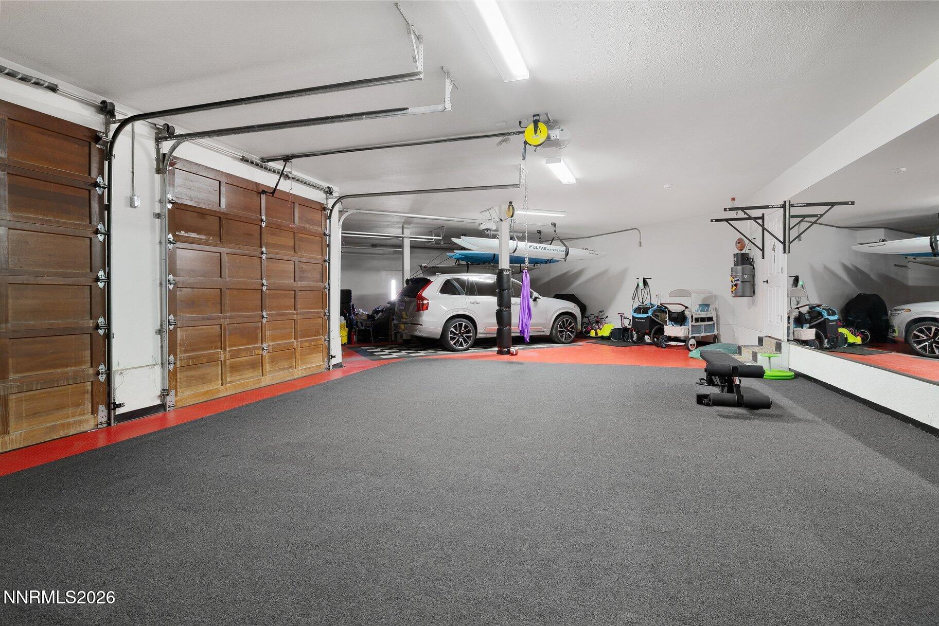 051_58-print-12910_silver_wolf-48_920