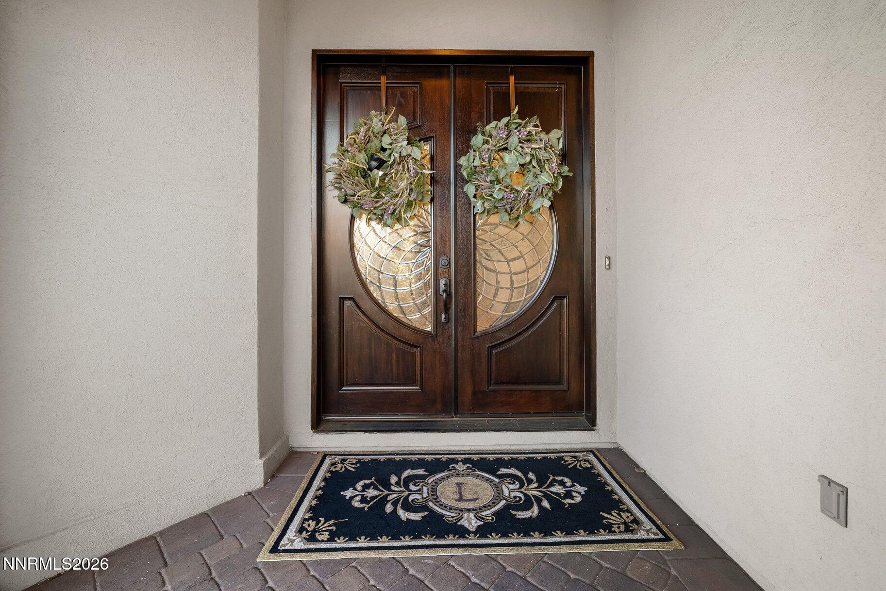 064_63-print-12910_silver_wolf-53_220