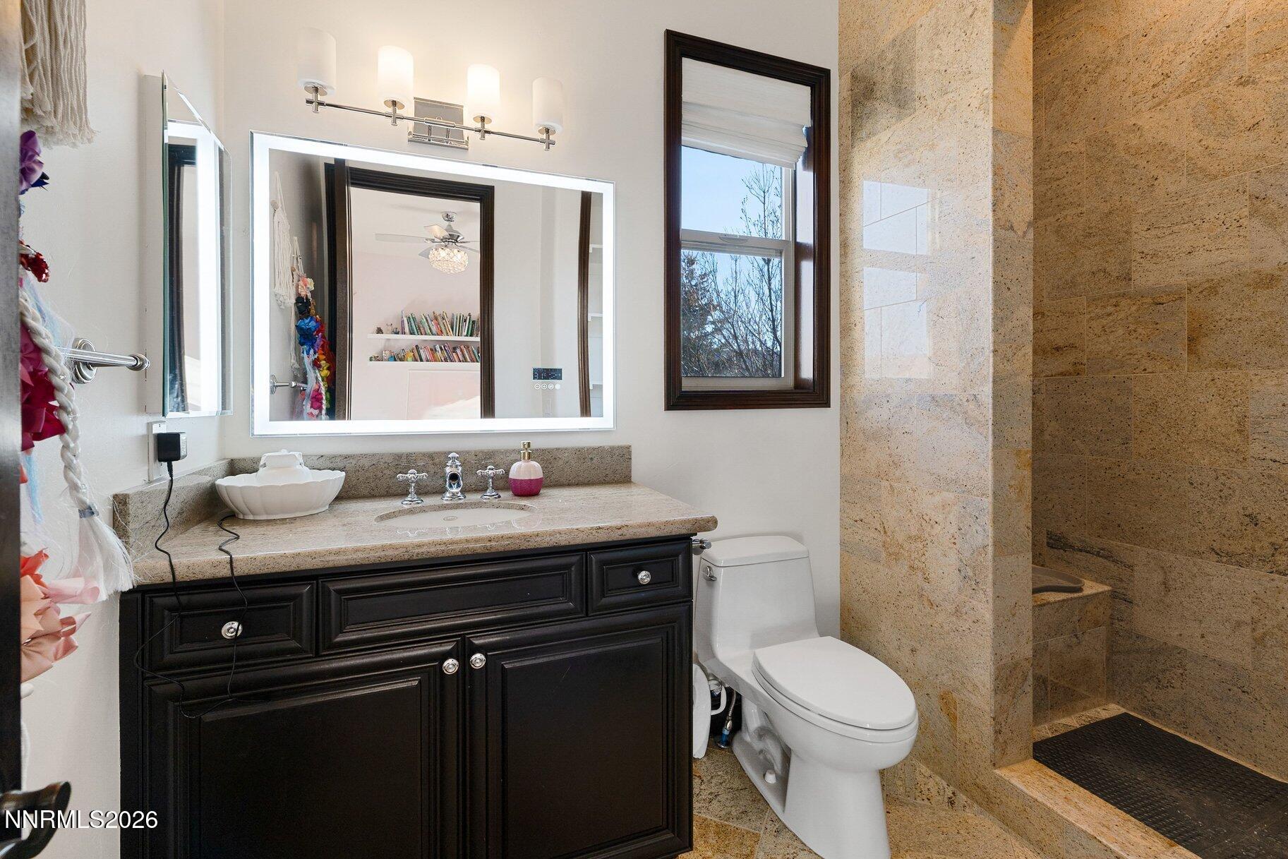 042_48-print-12910_silver_wolf-38_422