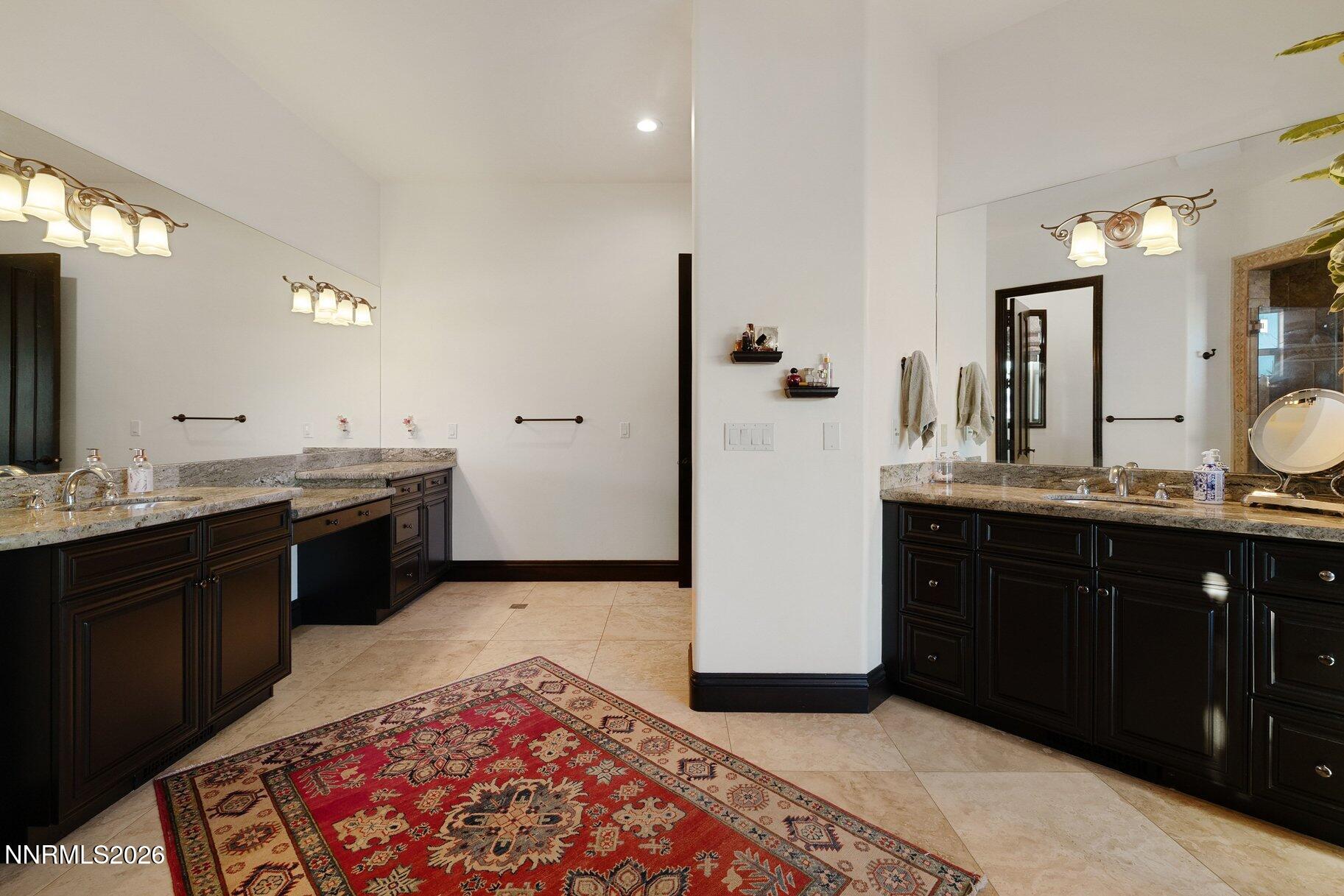 037_43-print-12910_silver_wolf-33_414