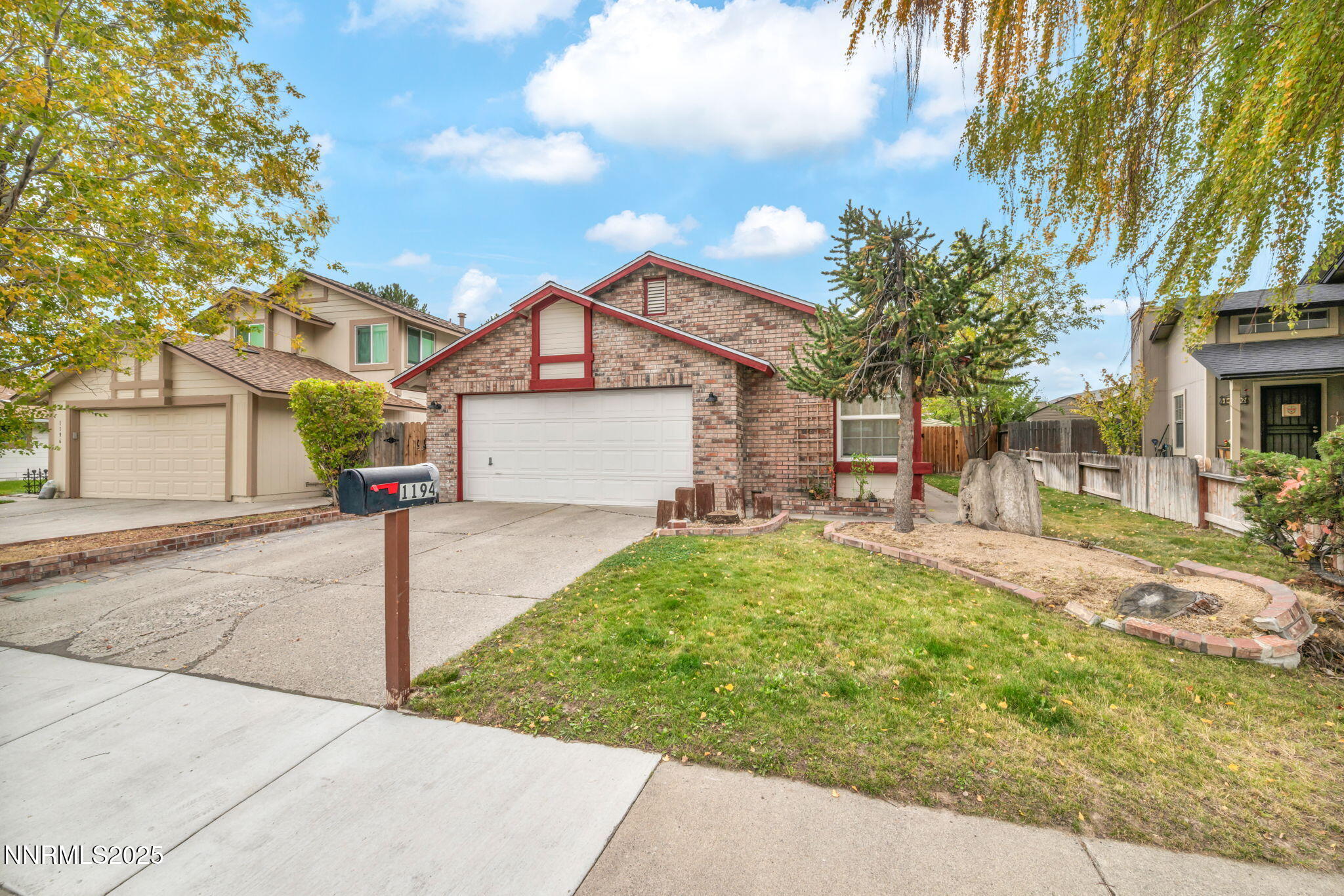 3-web-or-mls-1194-ambassador-dr