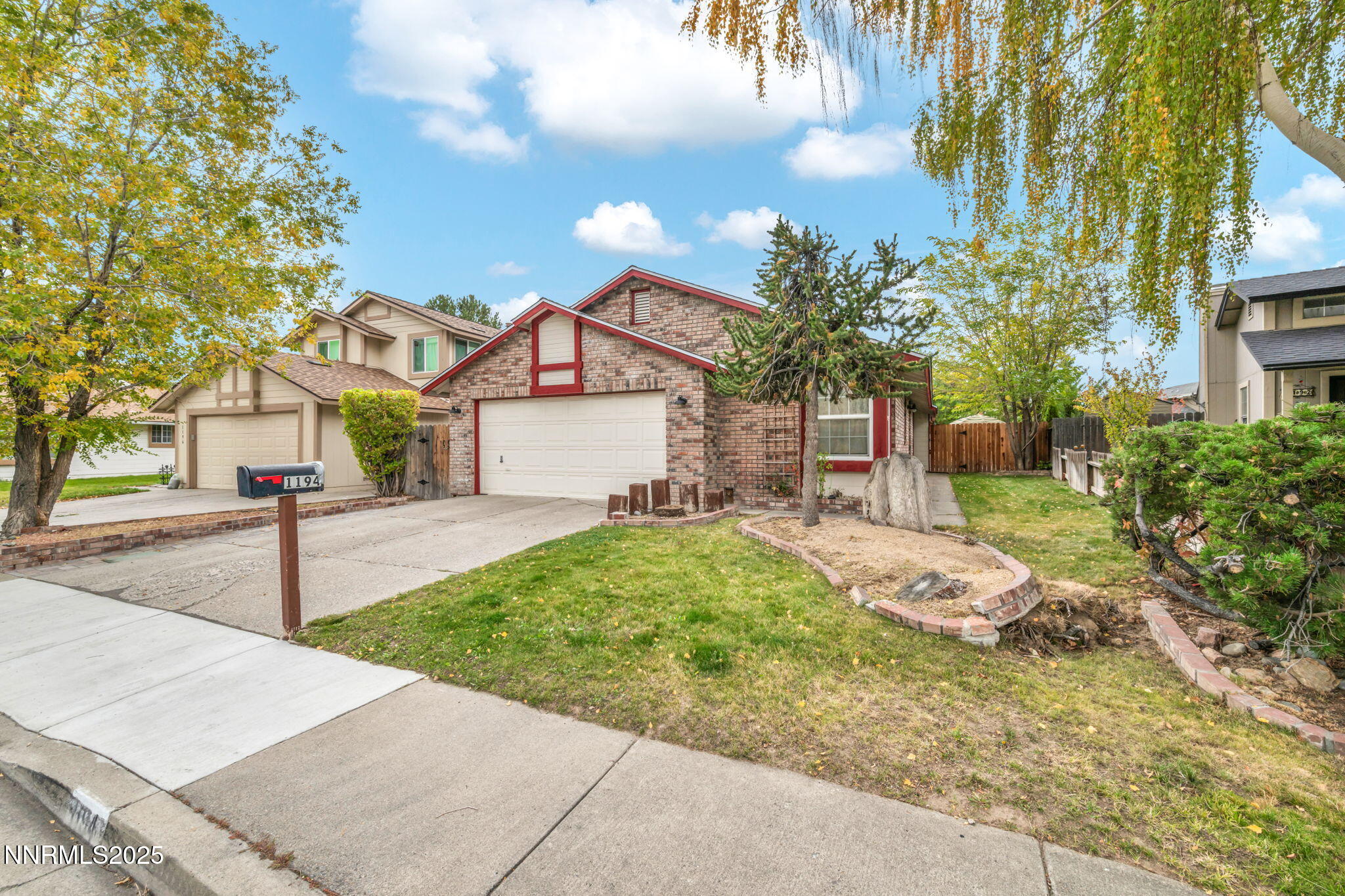 4-web-or-mls-1194-ambassador-dr