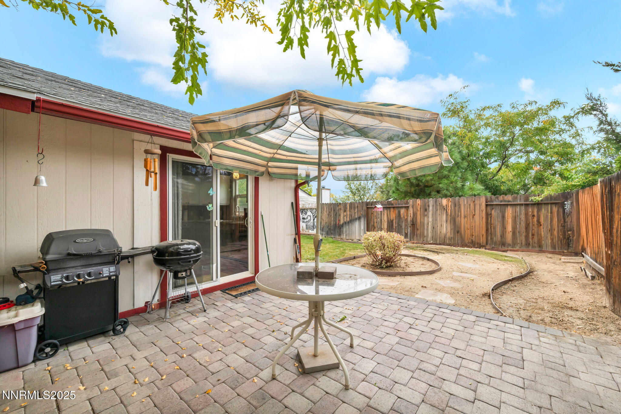 15-web-or-mls-1194-ambassador-dr