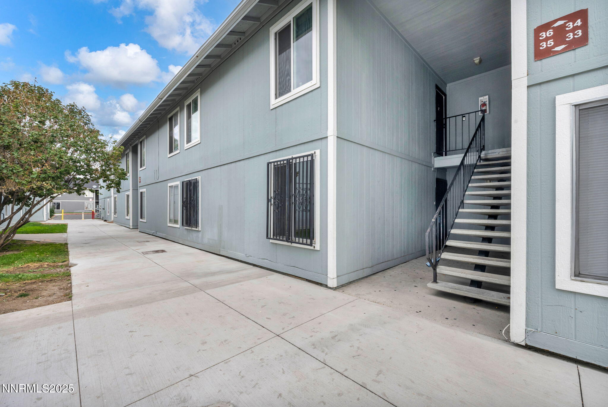 2-web-or-mls-4600-neil-rd-apt-35