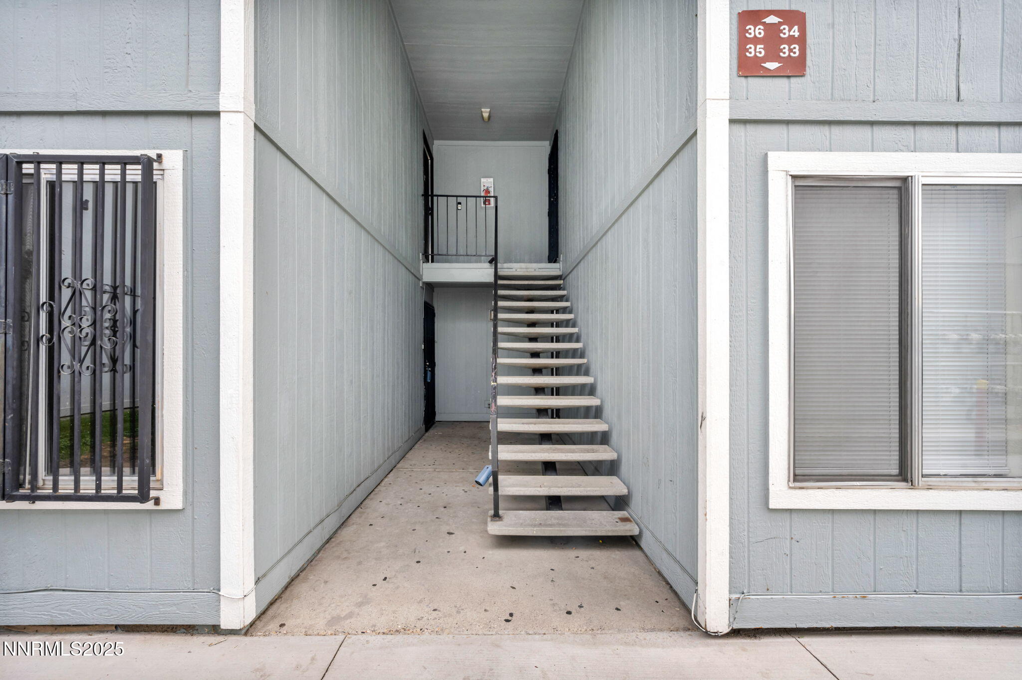 1-web-or-mls-4600-neil-rd-apt-35