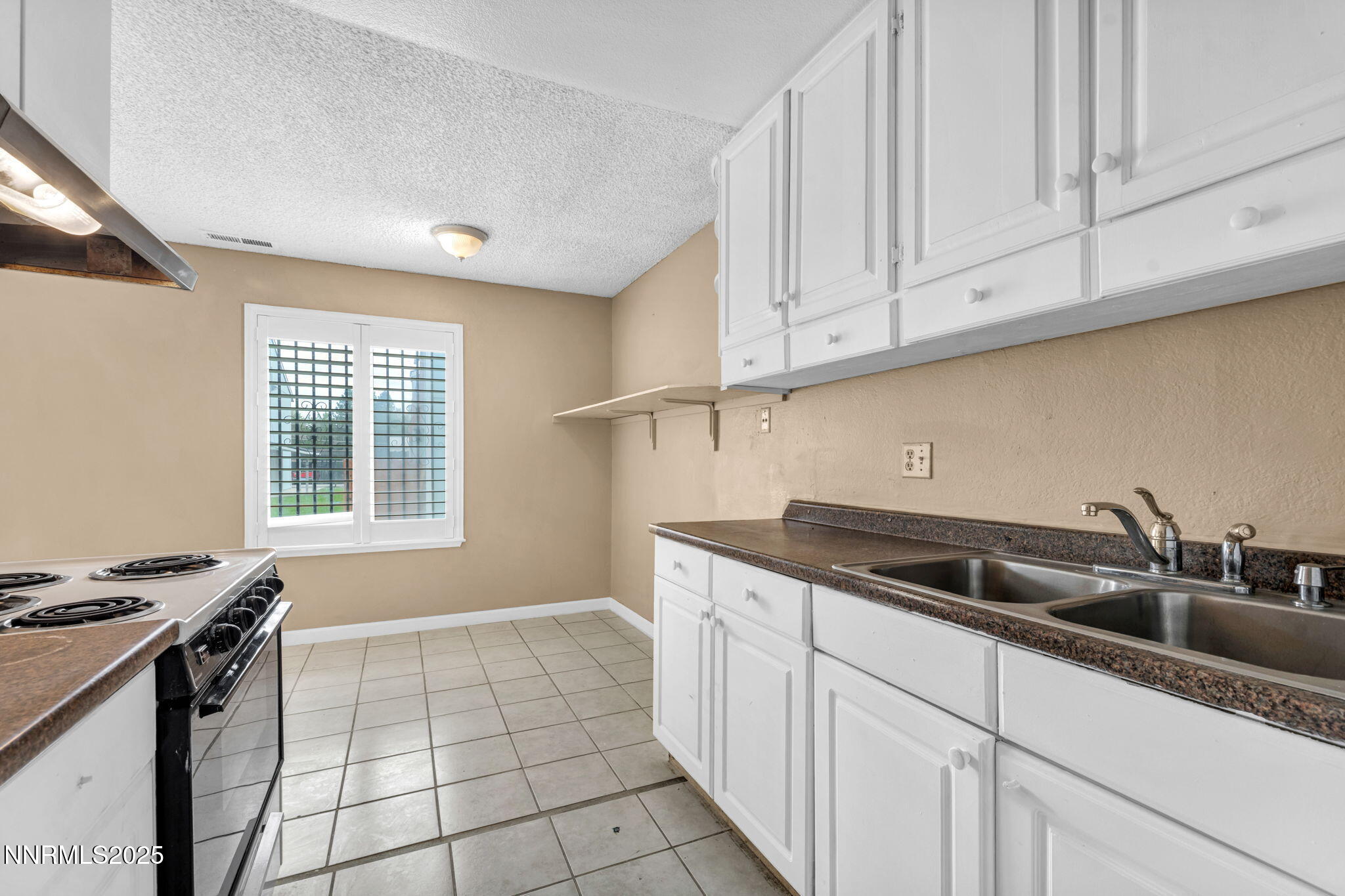 18-web-or-mls-4600-neil-rd-apt-35