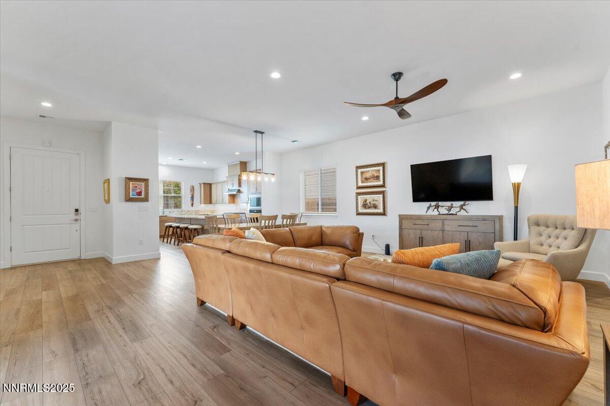 08-2209 Leathermans Drive Reno NV 89521