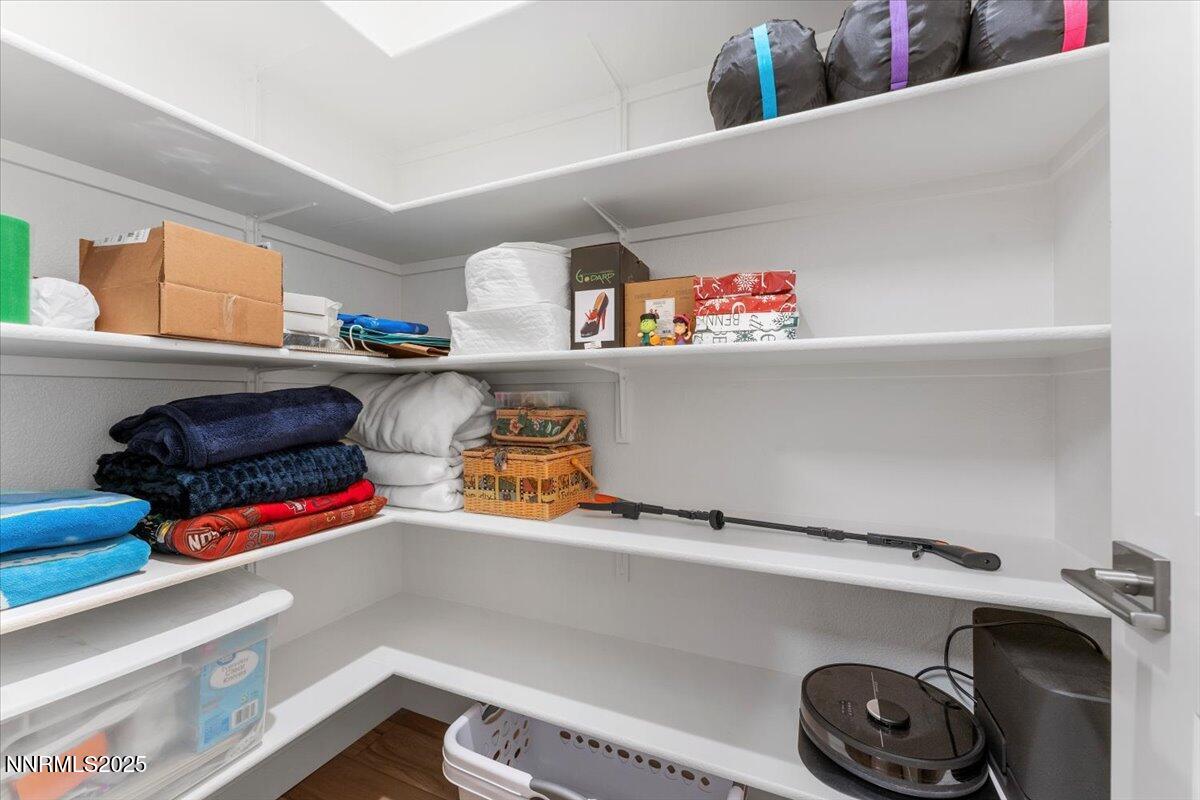 31-2209 Leathermans Drive Reno NV 89521