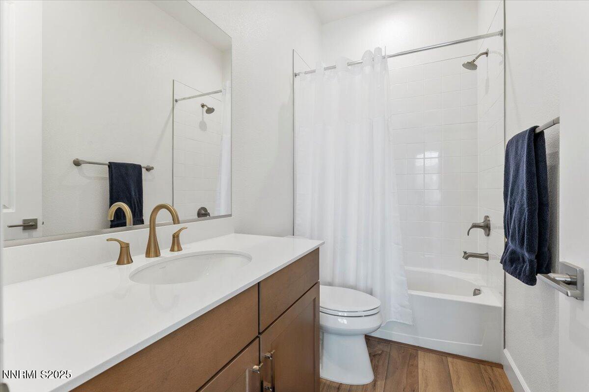 25-2209 Leathermans Drive Reno NV 89521