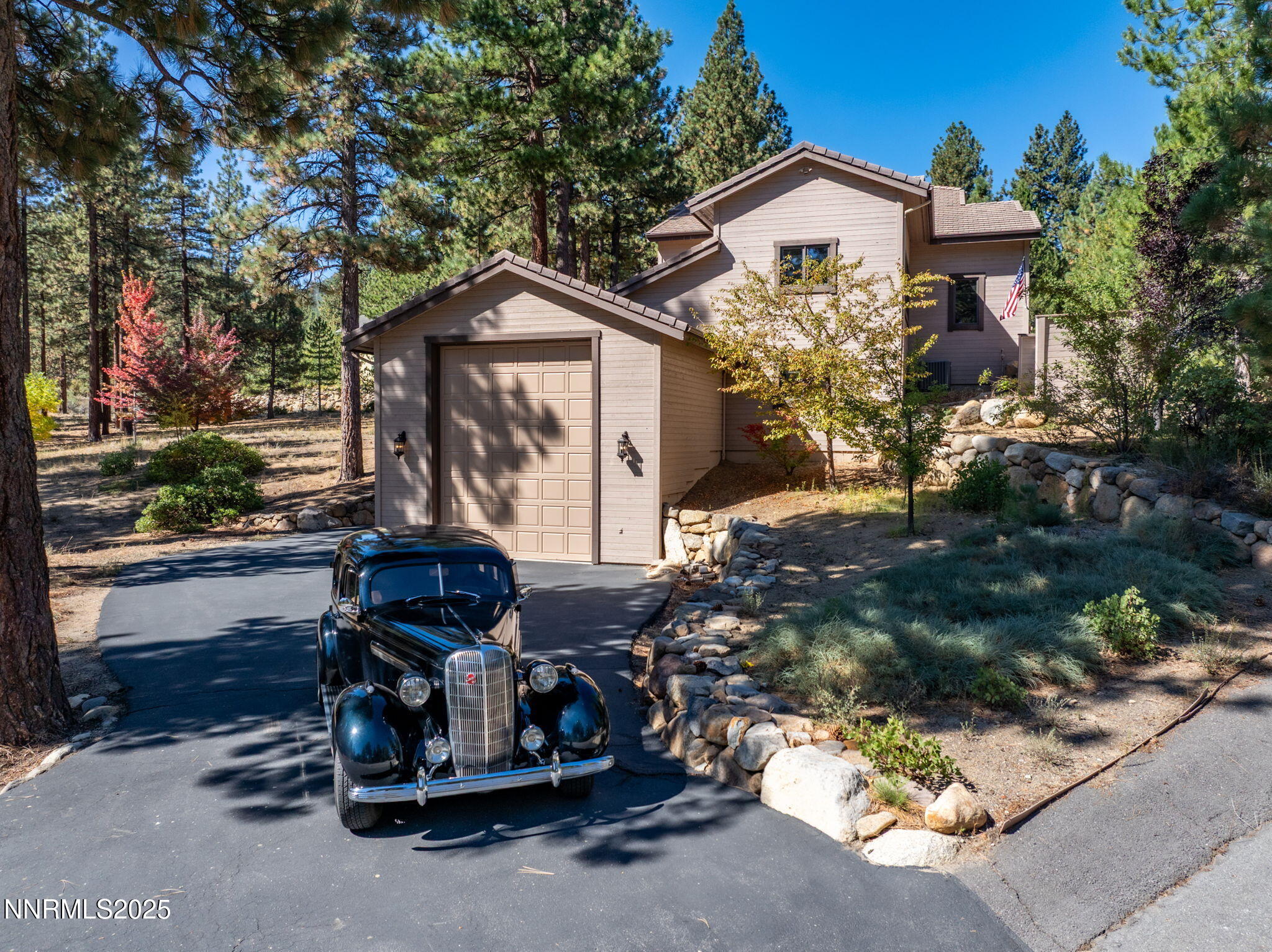 RV Garage and Parking