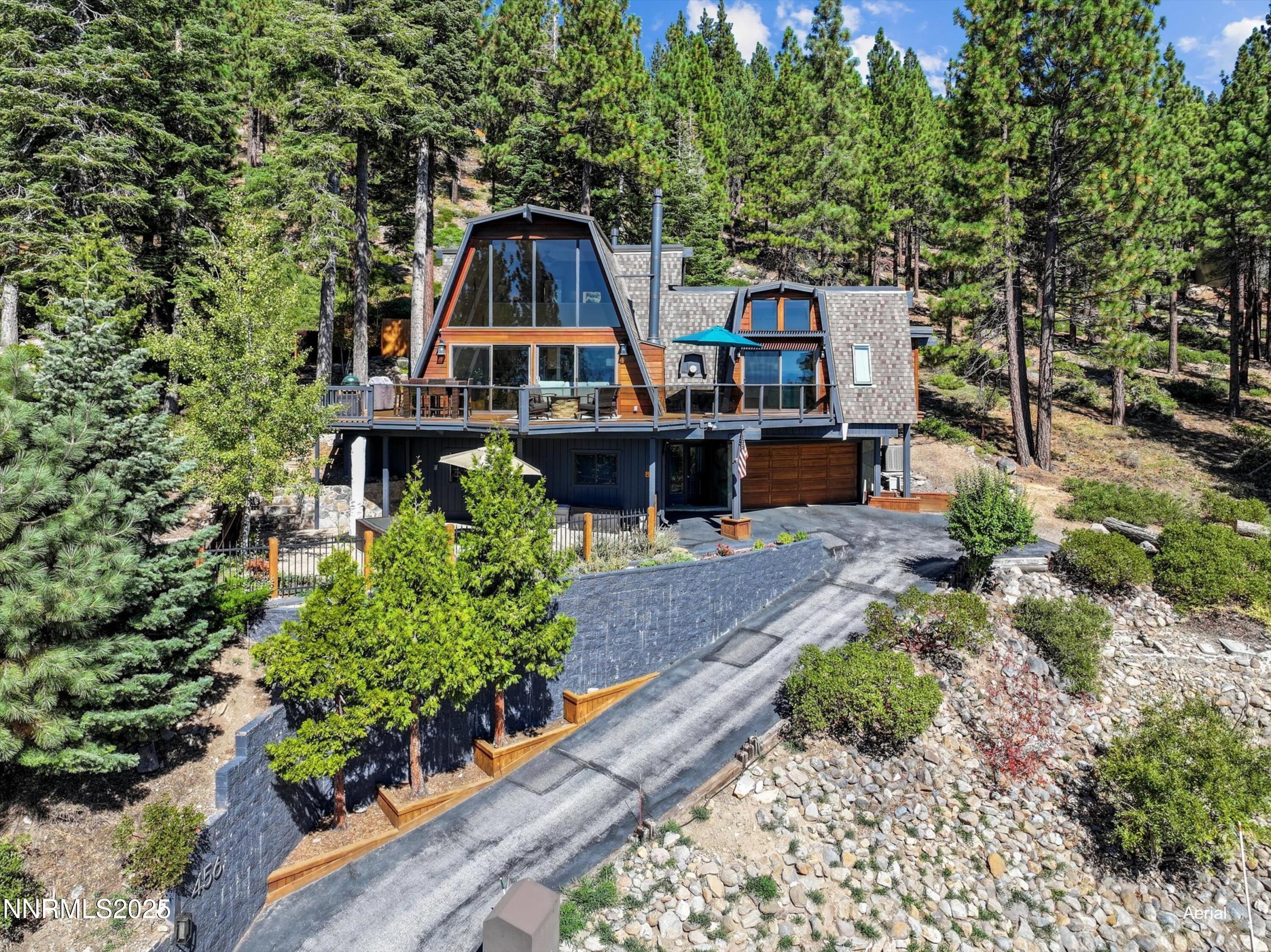 042_33-front_of_home_488