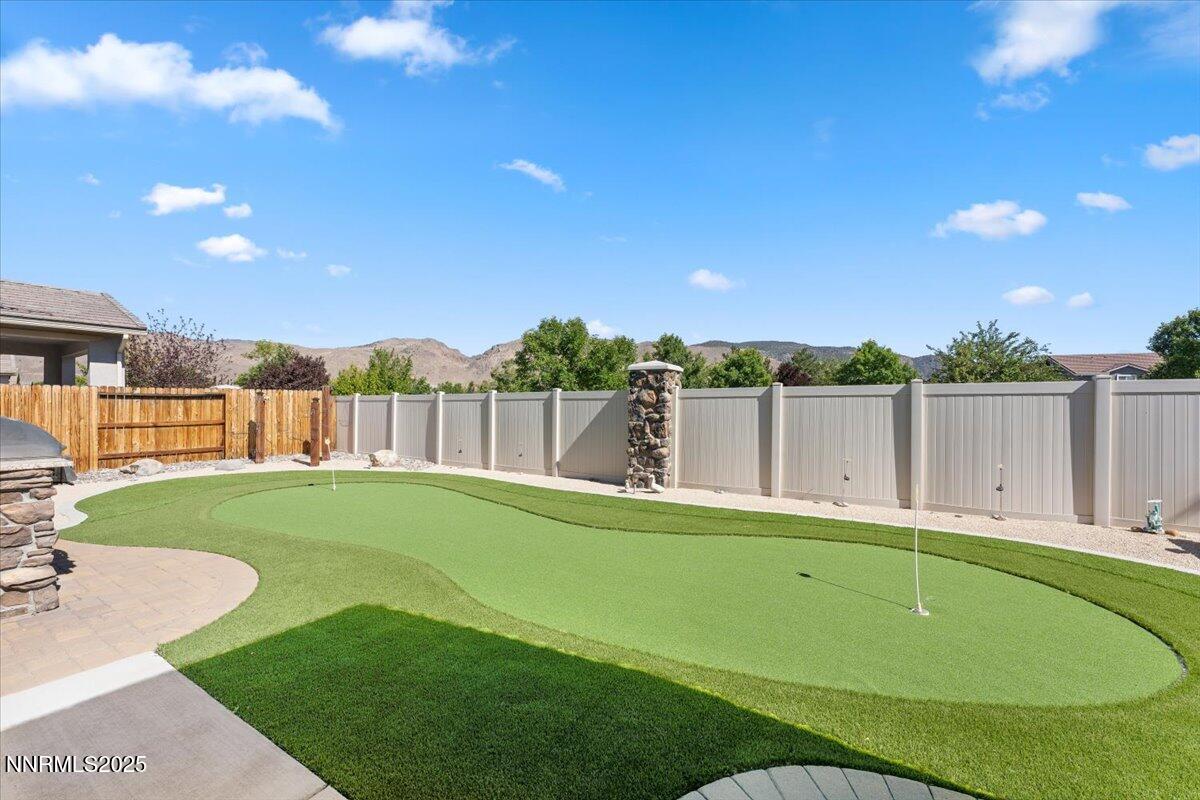 35-2250 Trakehner Lane Reno NV 89521 (41