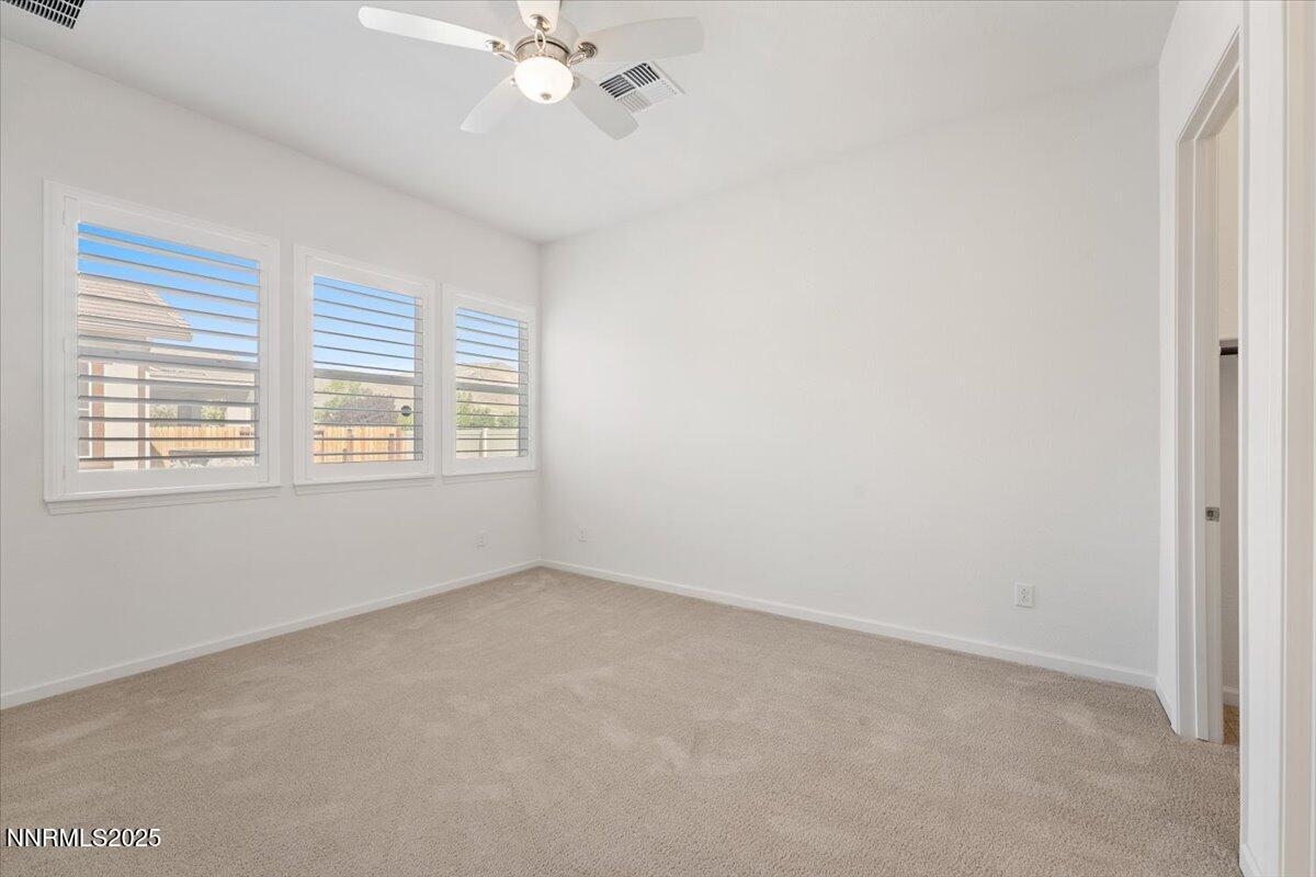 26-2250 Trakehner Lane Reno NV 89521 (32