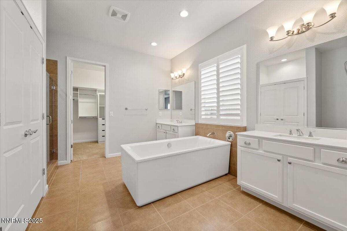 20-2250 Trakehner Lane Reno NV 89521 (25