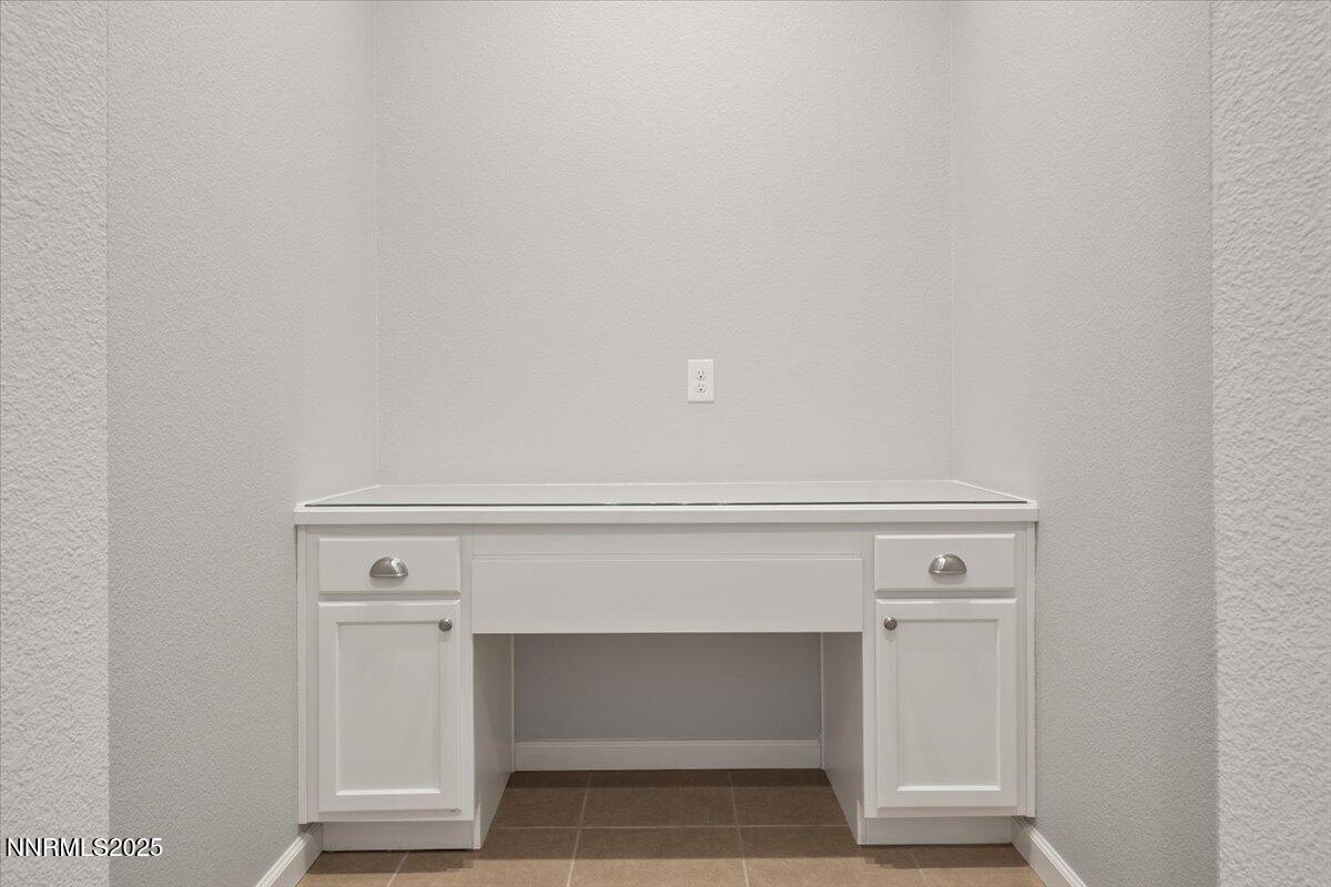 28-2250 Trakehner Lane Reno NV 89521 (34