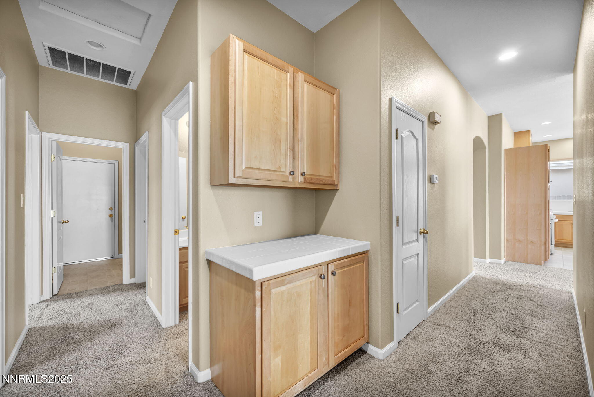 26-web-or-mls-2465-lincoln-meadows-dr