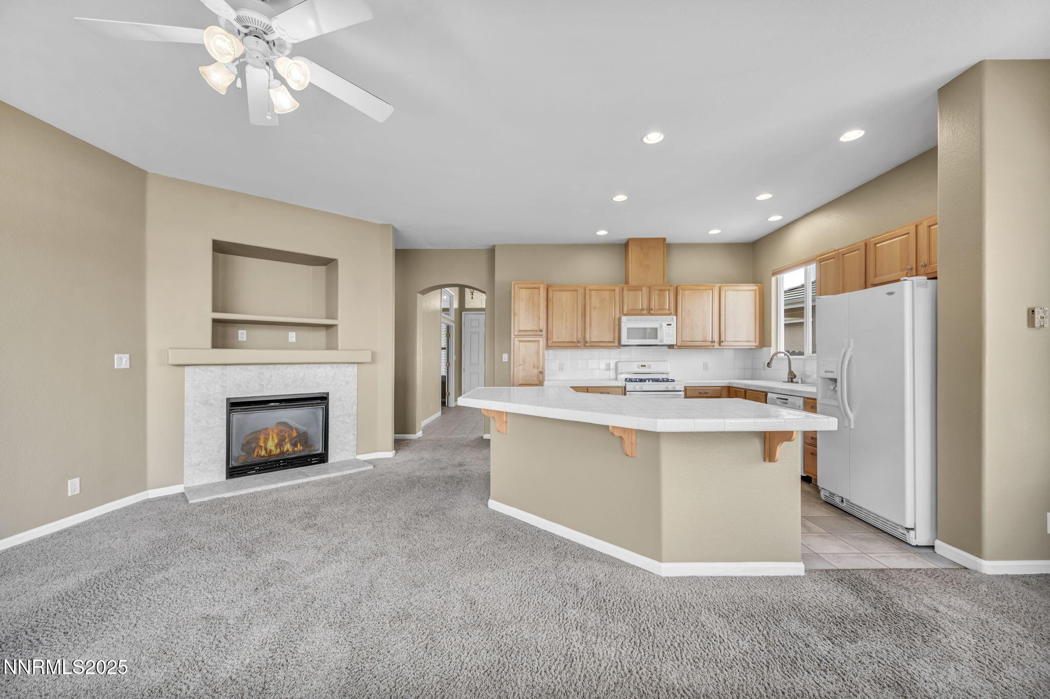 19-web-or-mls-2465-lincoln-meadows-dr