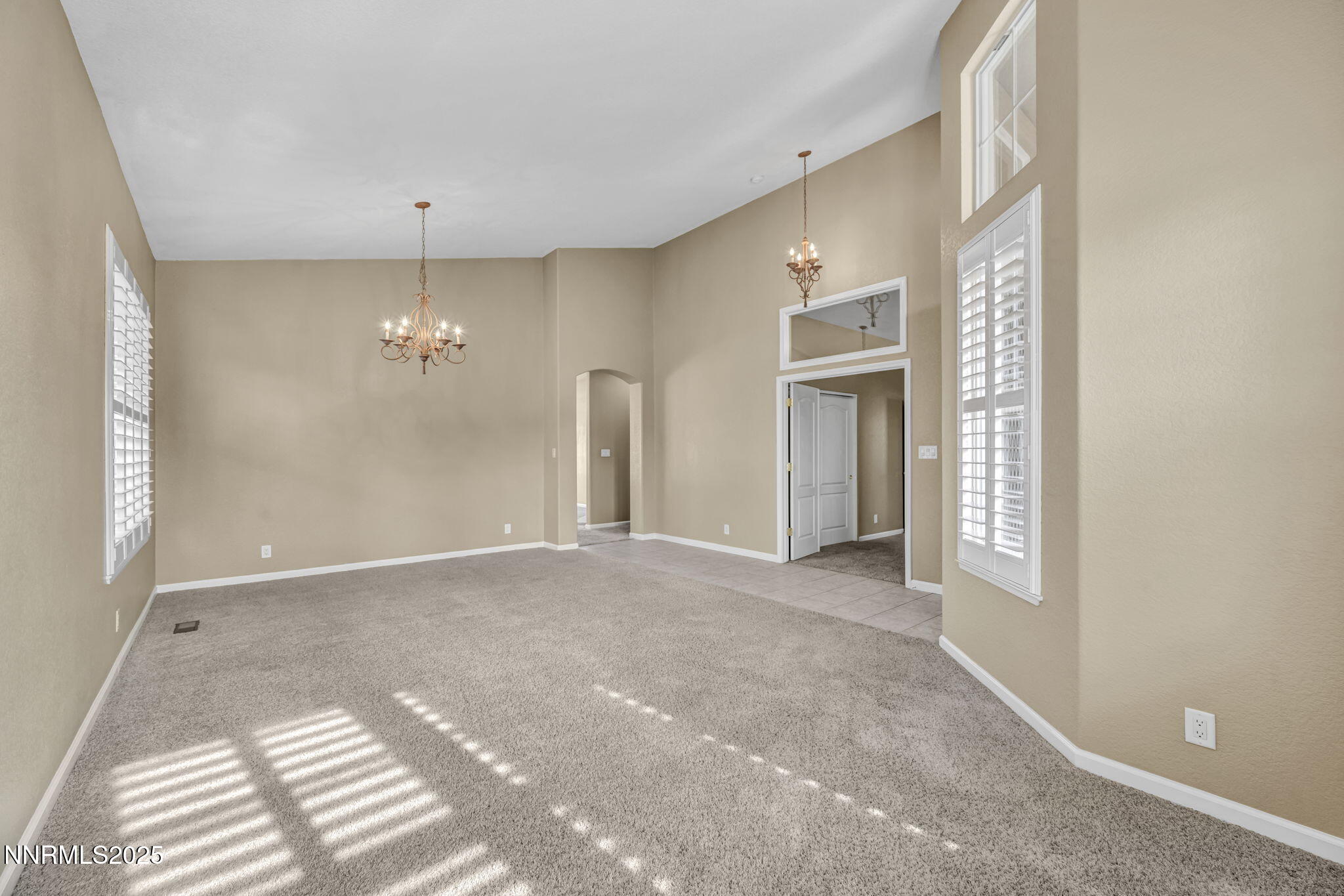 23-web-or-mls-2465-lincoln-meadows-dr