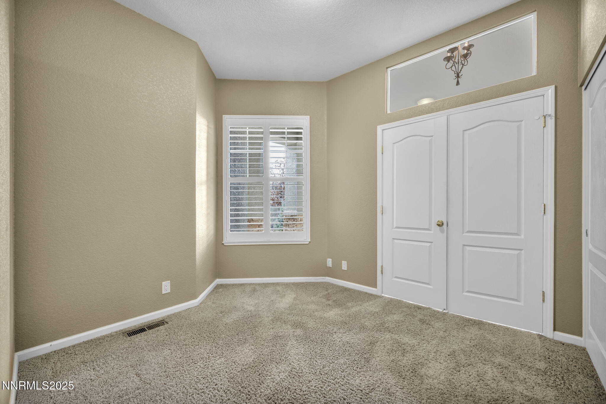 35-web-or-mls-2465-lincoln-meadows-dr