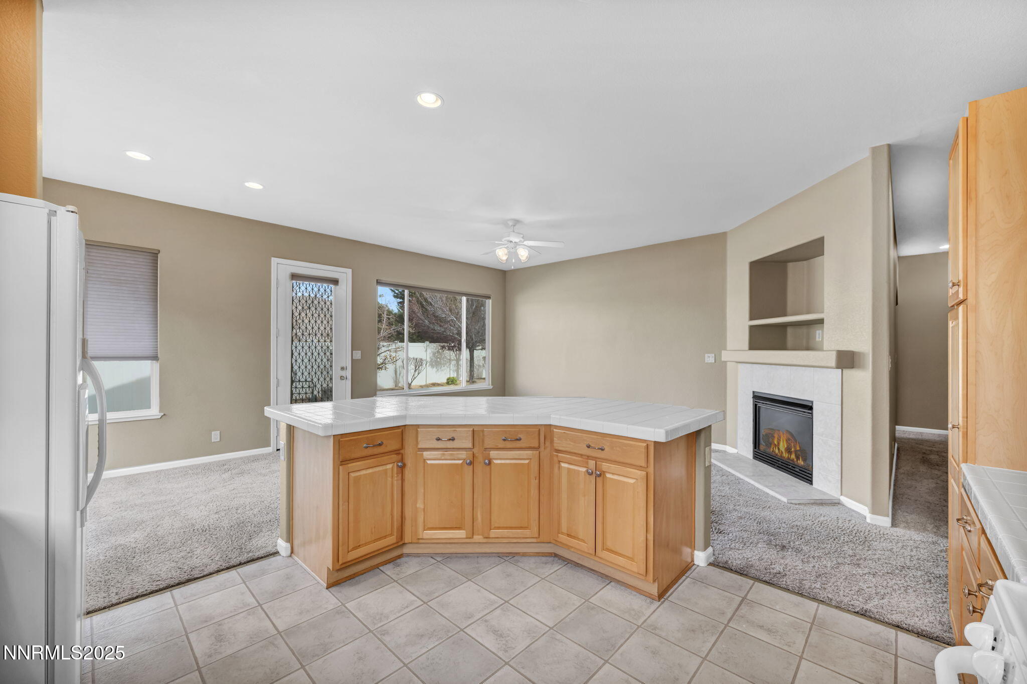 33-web-or-mls-2465-lincoln-meadows-dr