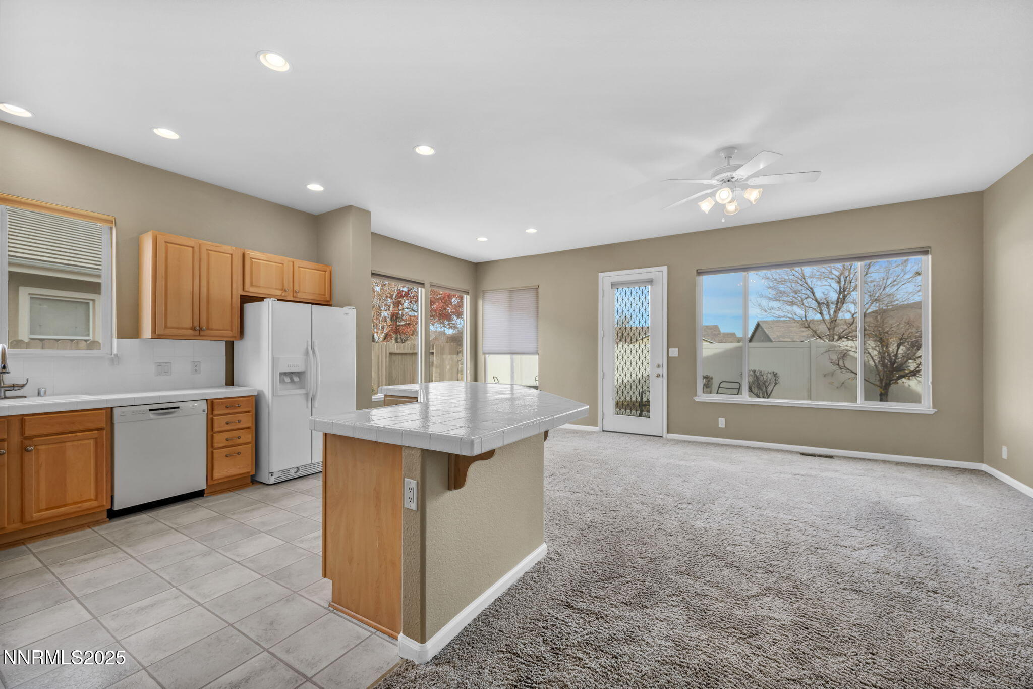 34-web-or-mls-2465-lincoln-meadows-dr