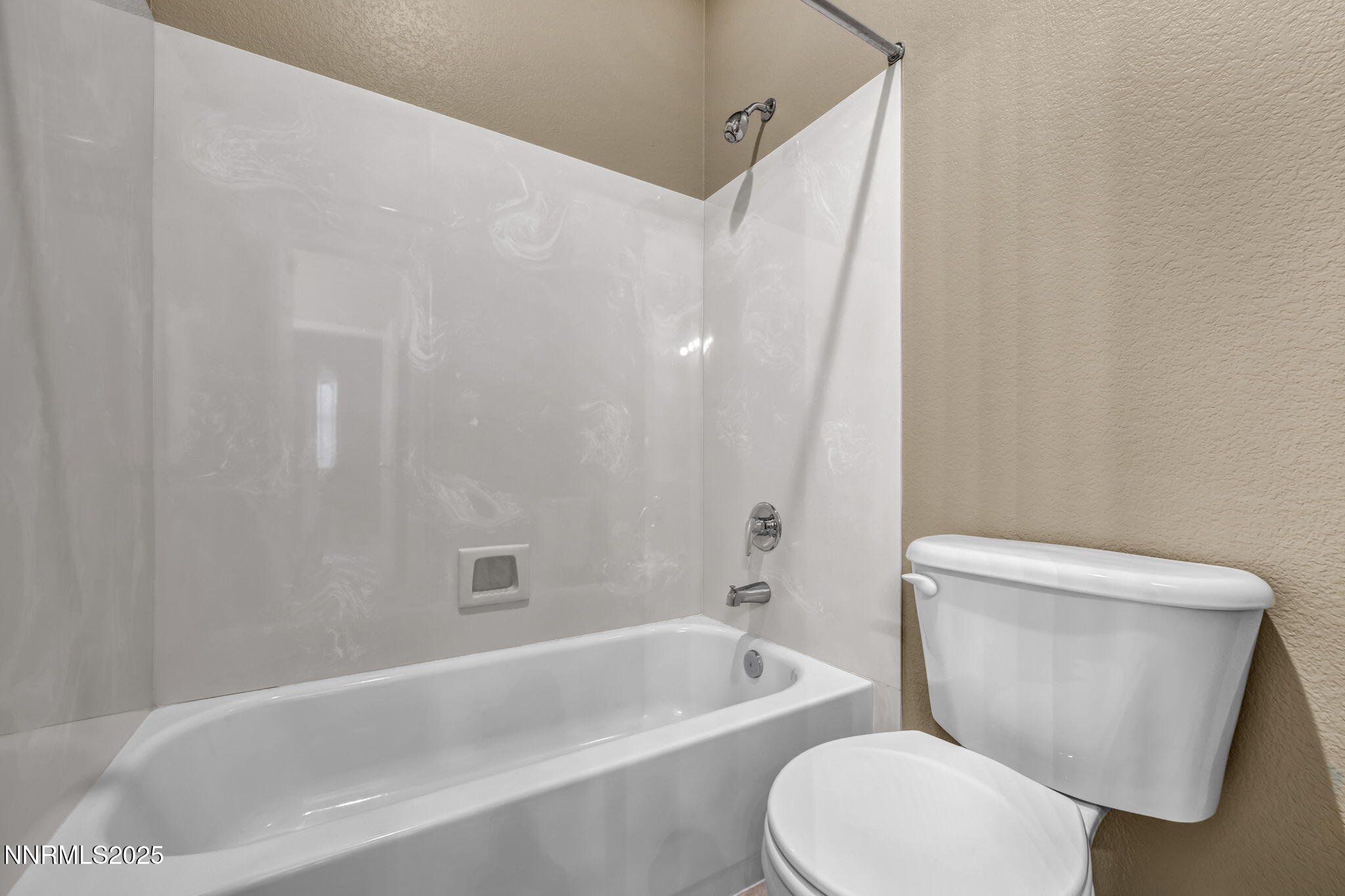 49-web-or-mls-2465-lincoln-meadows-dr