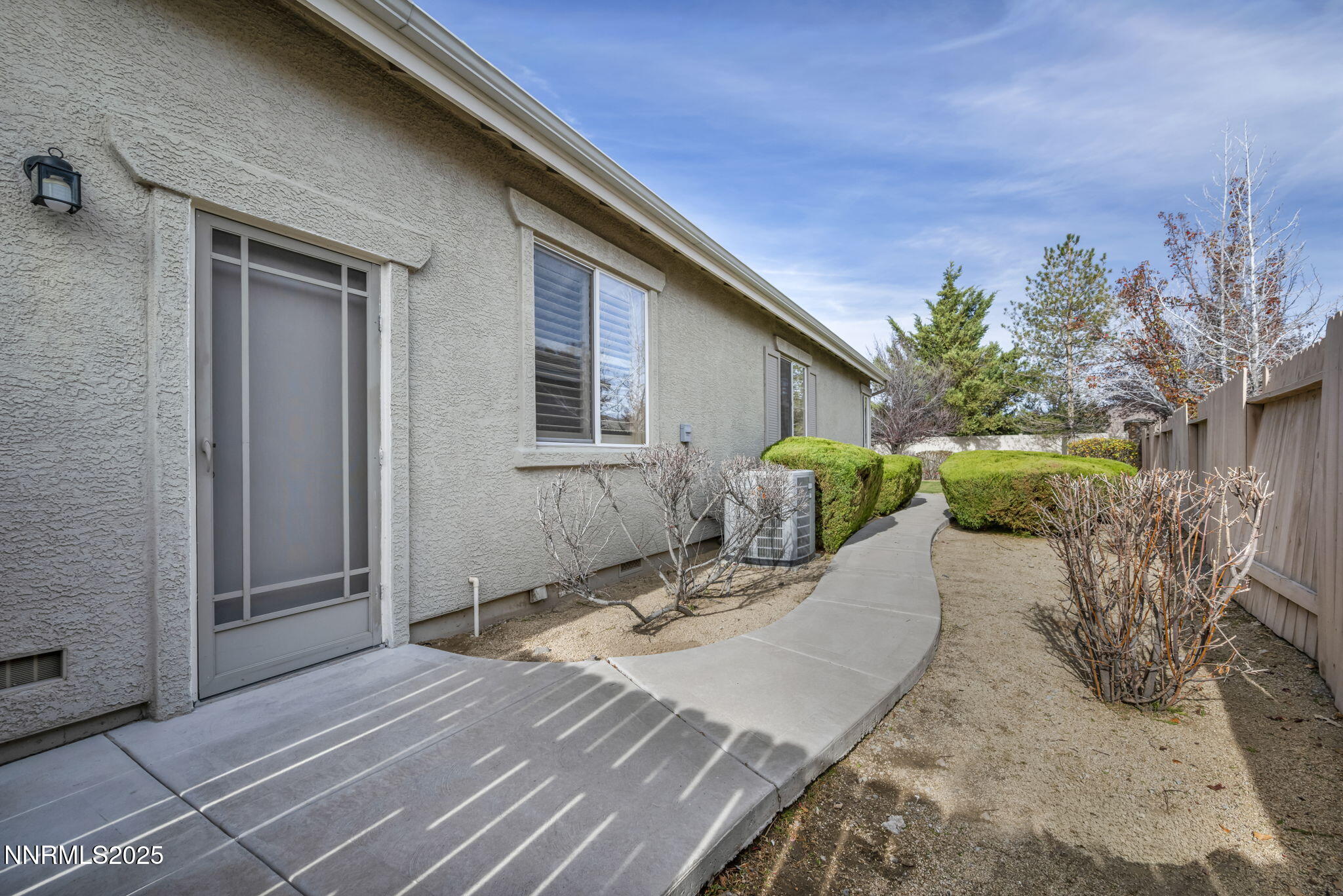 8-web-or-mls-2465-lincoln-meadows-dr