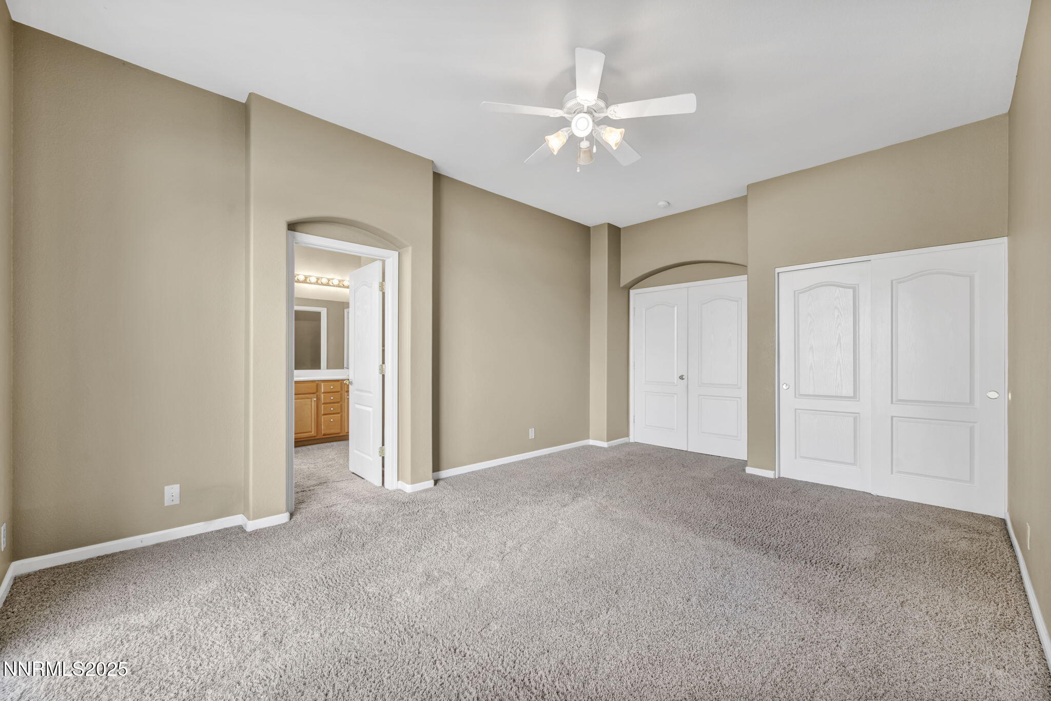 40-web-or-mls-2465-lincoln-meadows-dr