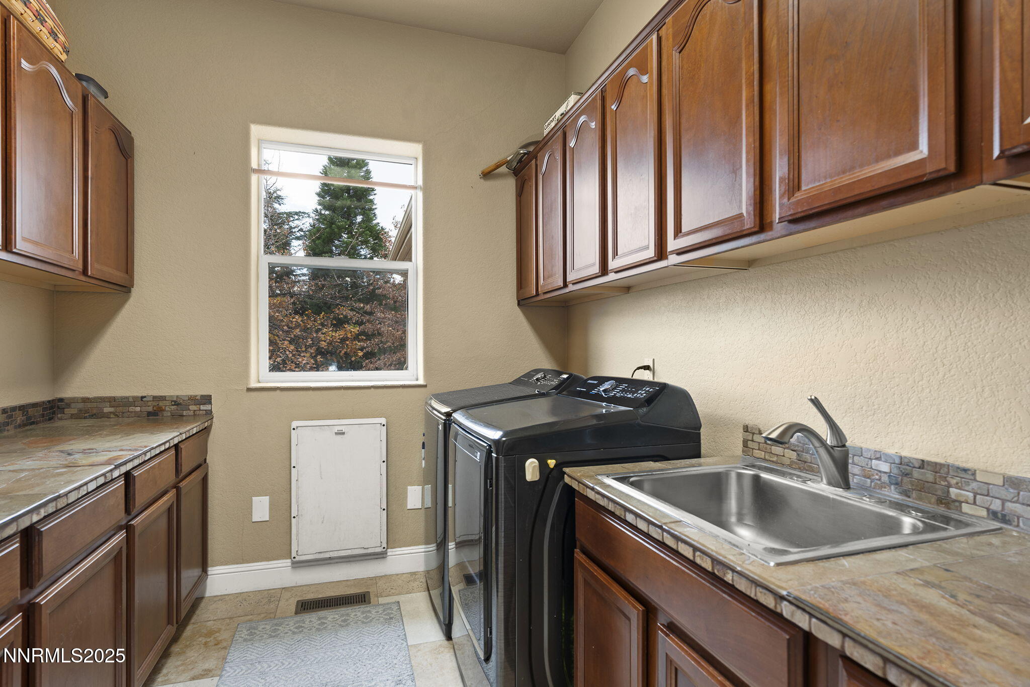 28-web-or-mls-_DSC7194